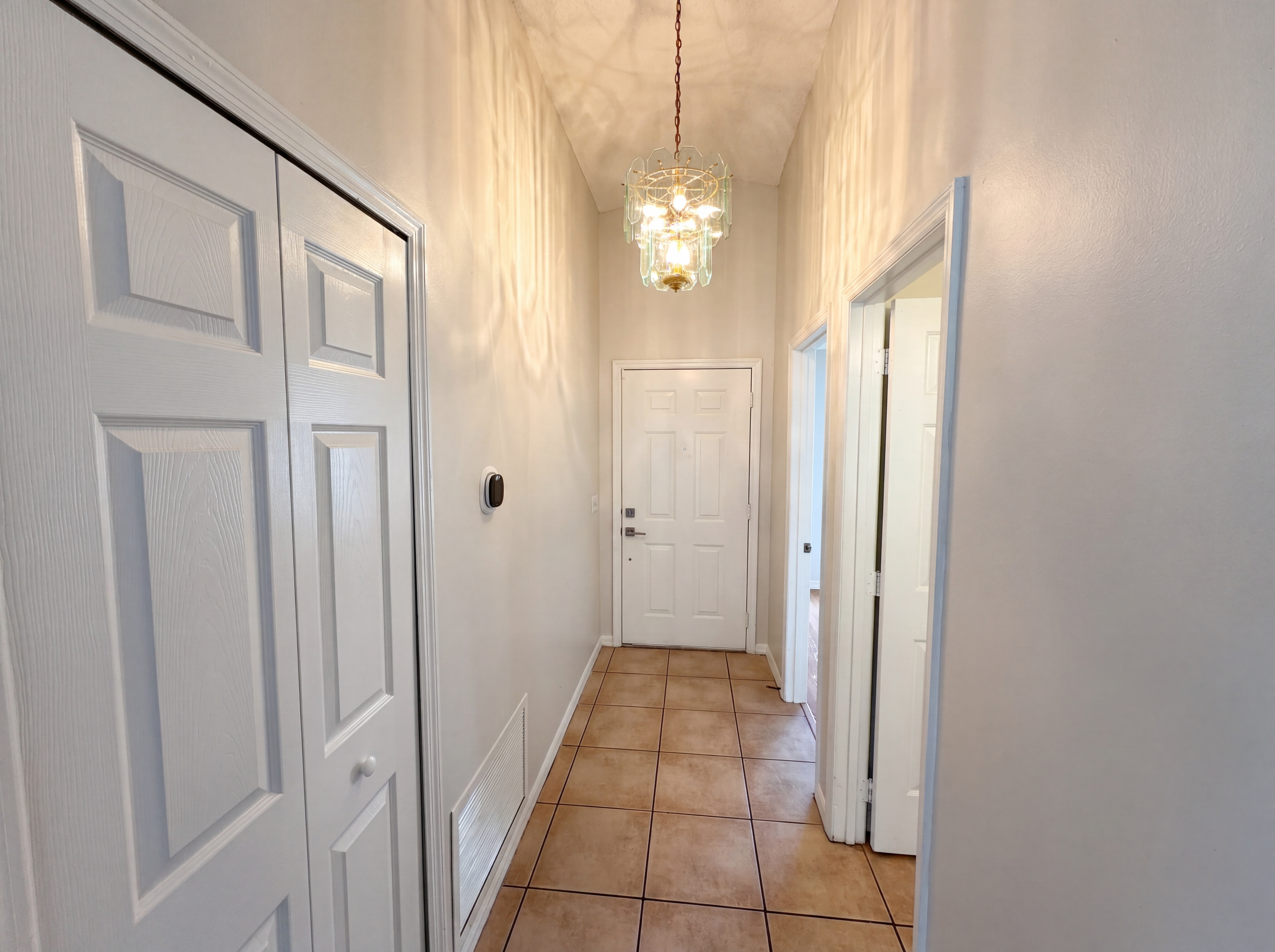 Photo 8 of 21 of 9814 Dean Cove Ln, Orlando, FL