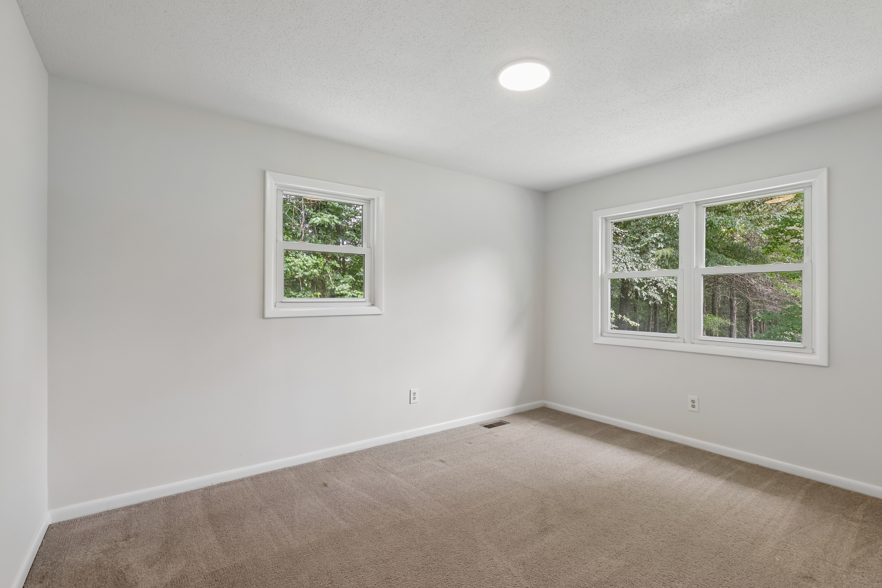 Photo 21 of 31 of 33269 Courtland Dr, Albemarle, NC