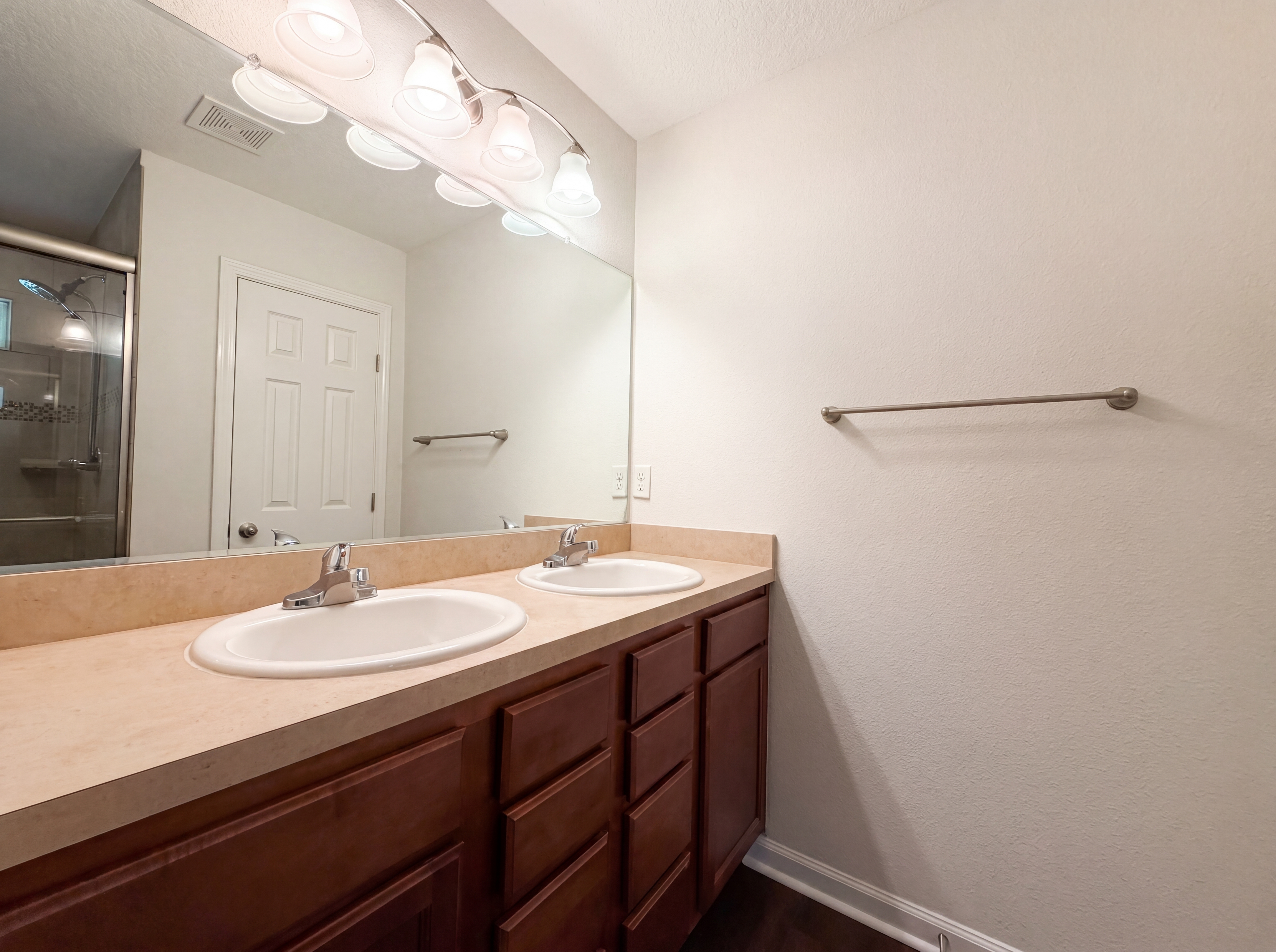 Photo 15 of 23 of 5925 Davon St, Jacksonville, FL