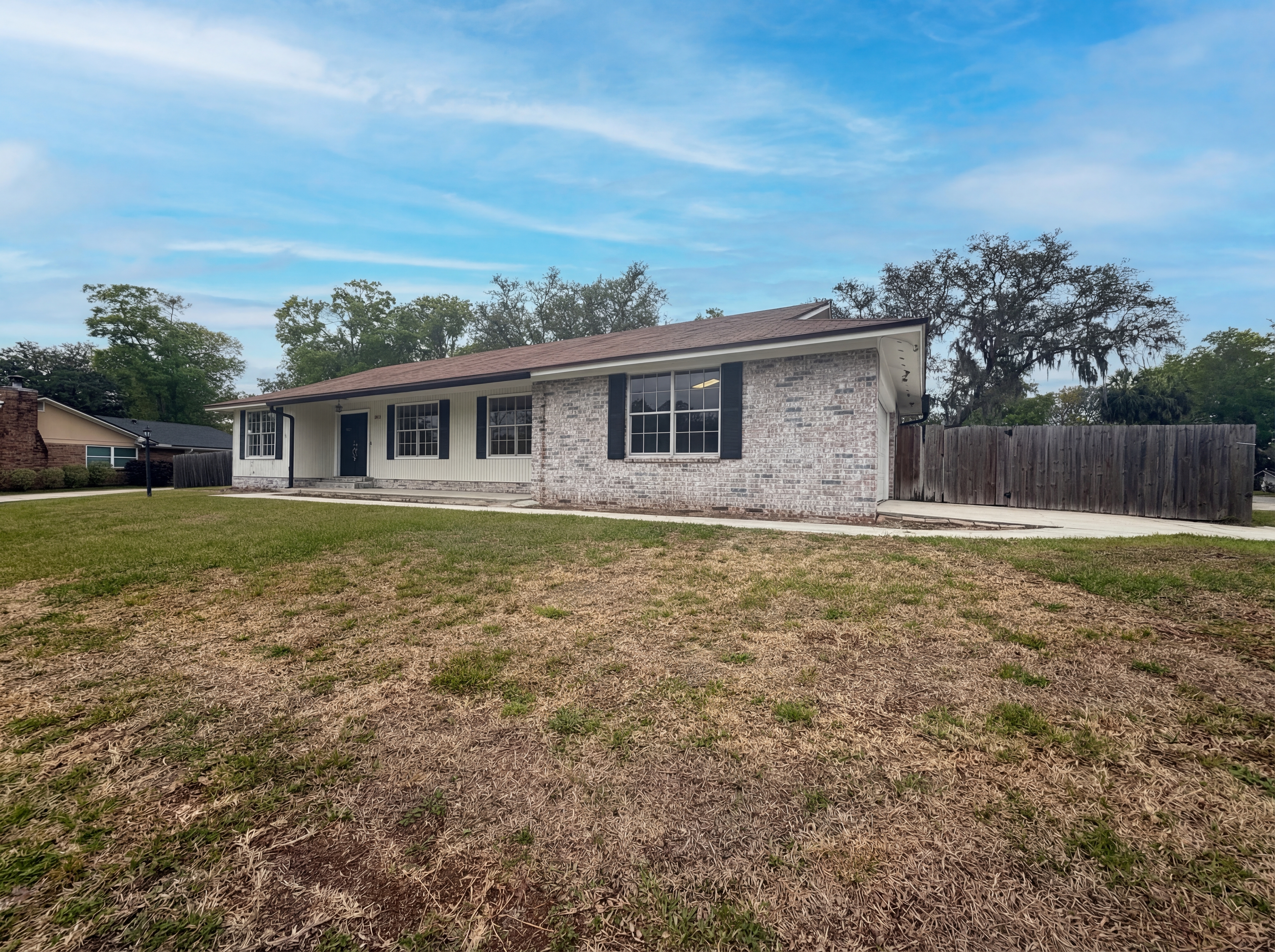 Photo 15 of 22 of 606 Gulfstream Trl S, Orange Park, FL
