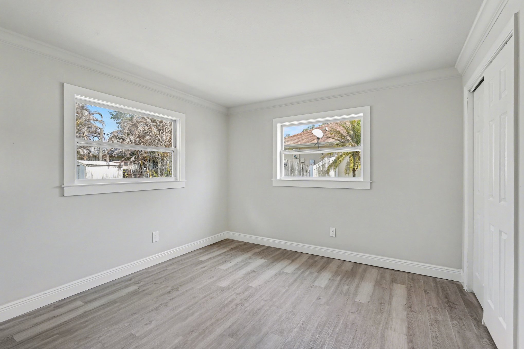 Photo 4 of 20 of 767 Rolling Hill Dr, Sebastian, FL