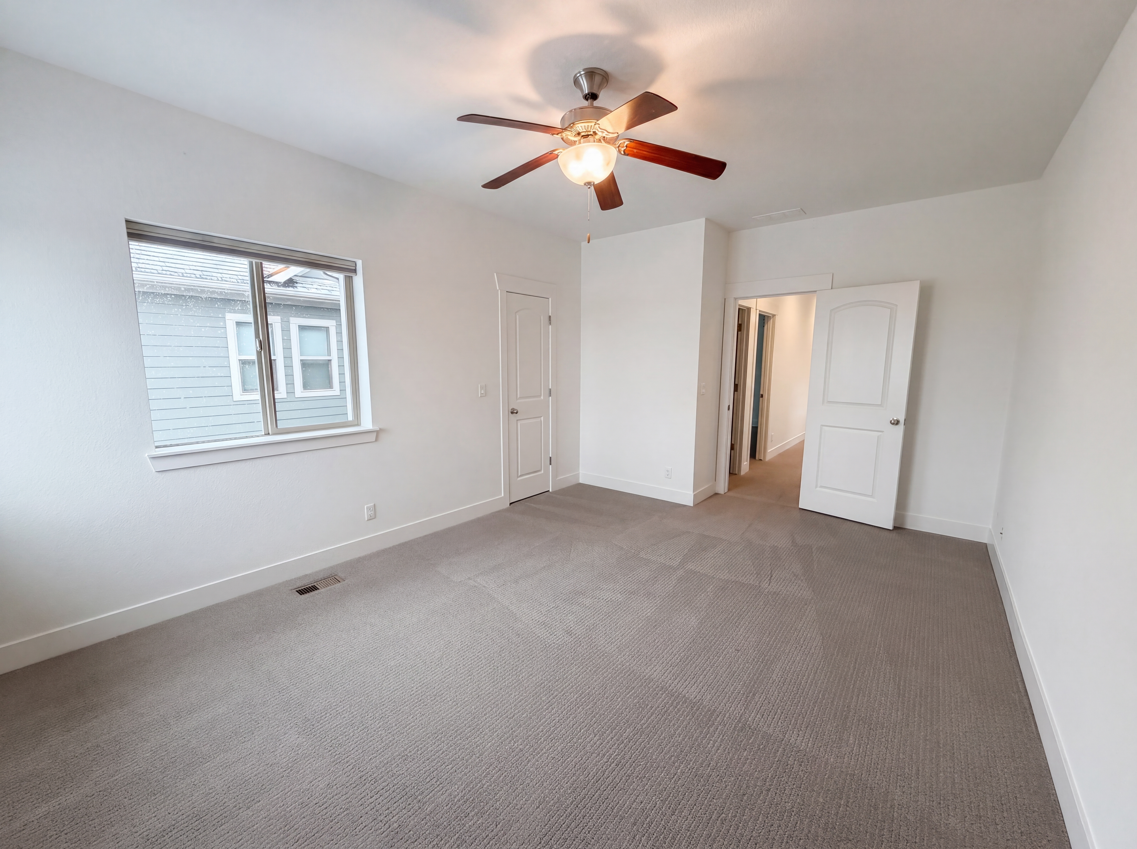 Photo 20 of 33 of 11466 E 27th Ave, Denver, CO