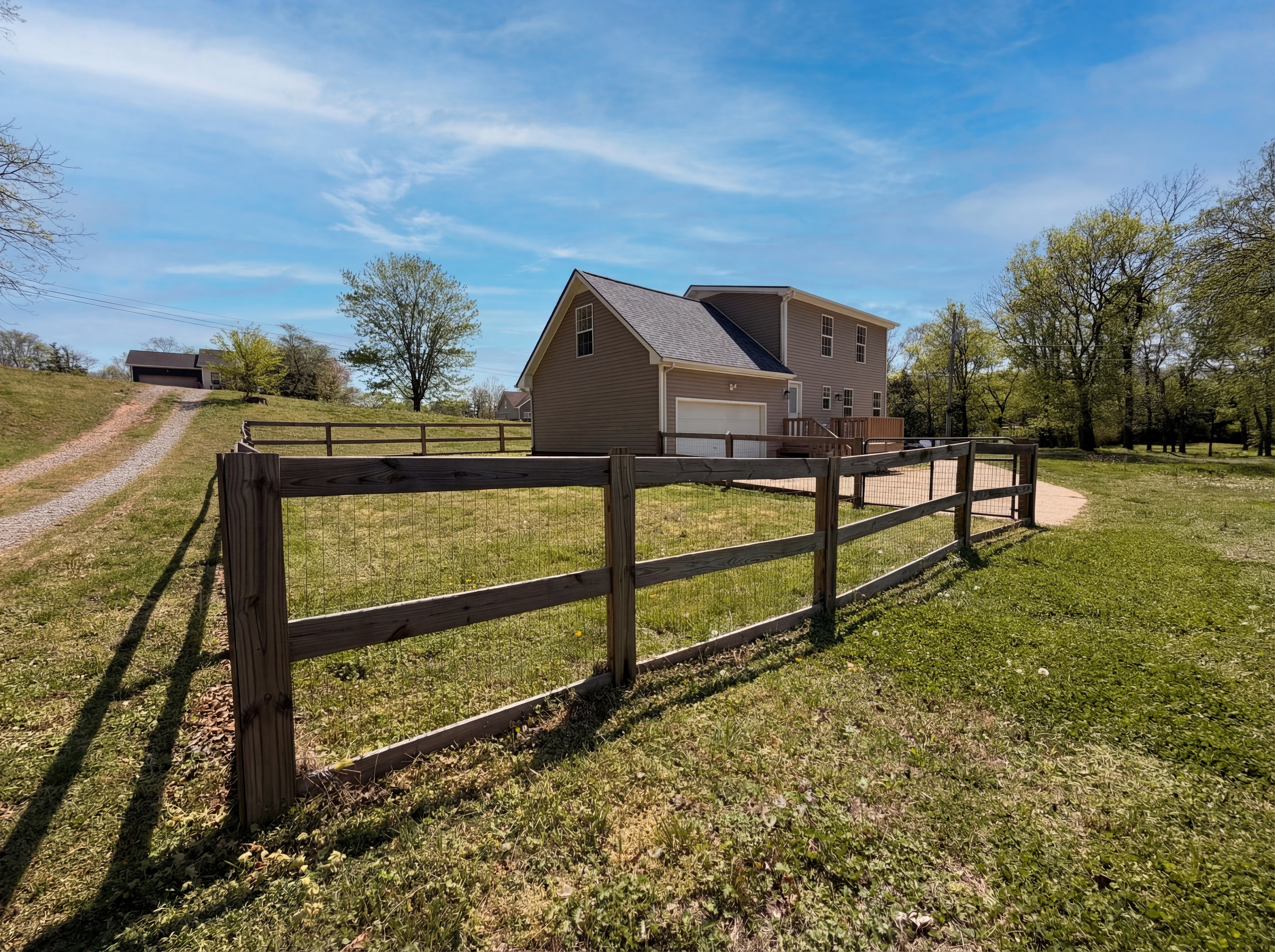 Photo 21 of 23 of 1666 Sparkleberry Dr, Clarksville, TN