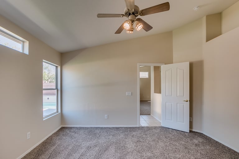 Photo 16 of 34 - 1022 E Montoya Ln, Phoenix, AZ 85024