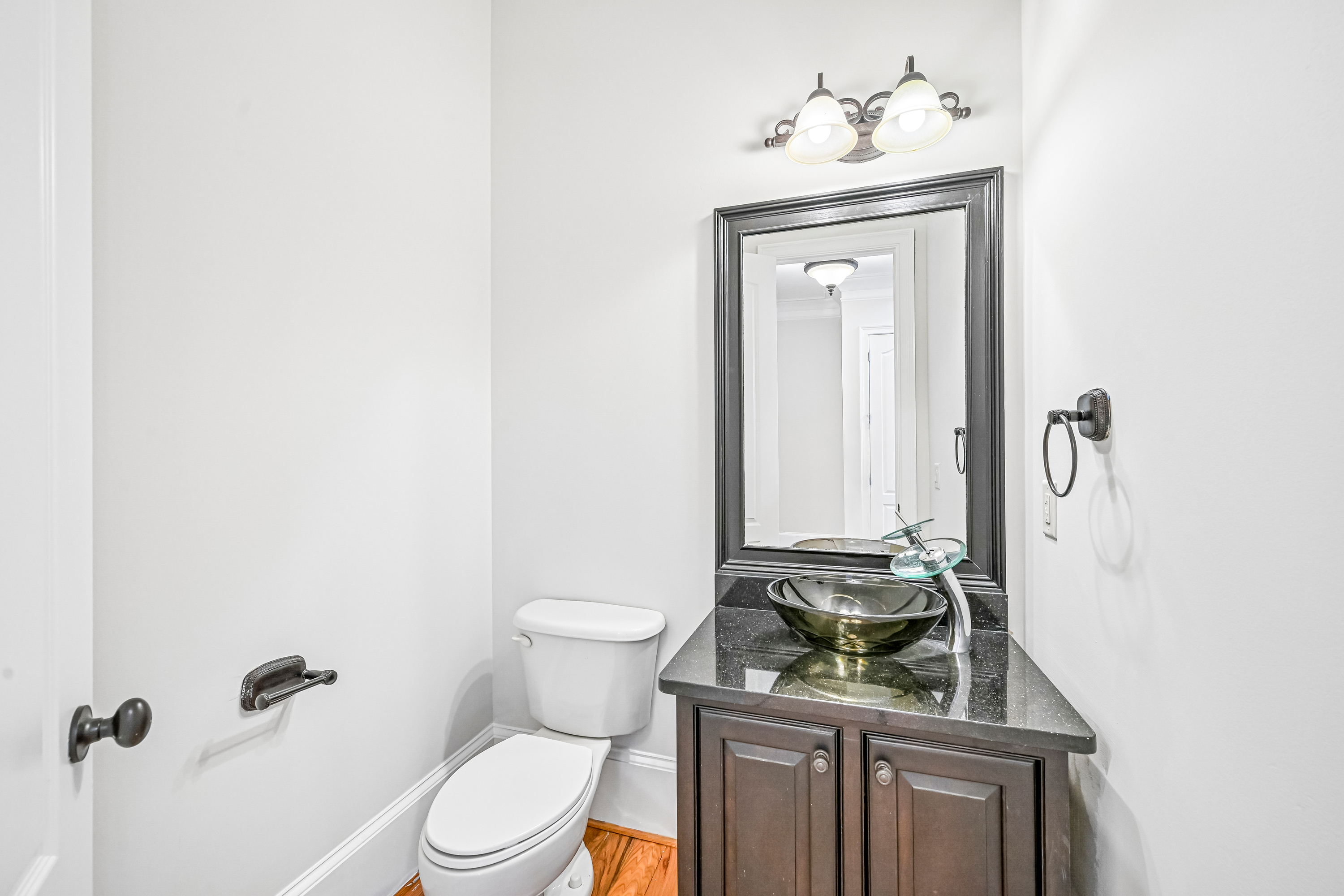 Photo 10 of 59 of 3250 Camellia Ln, Suwanee, GA