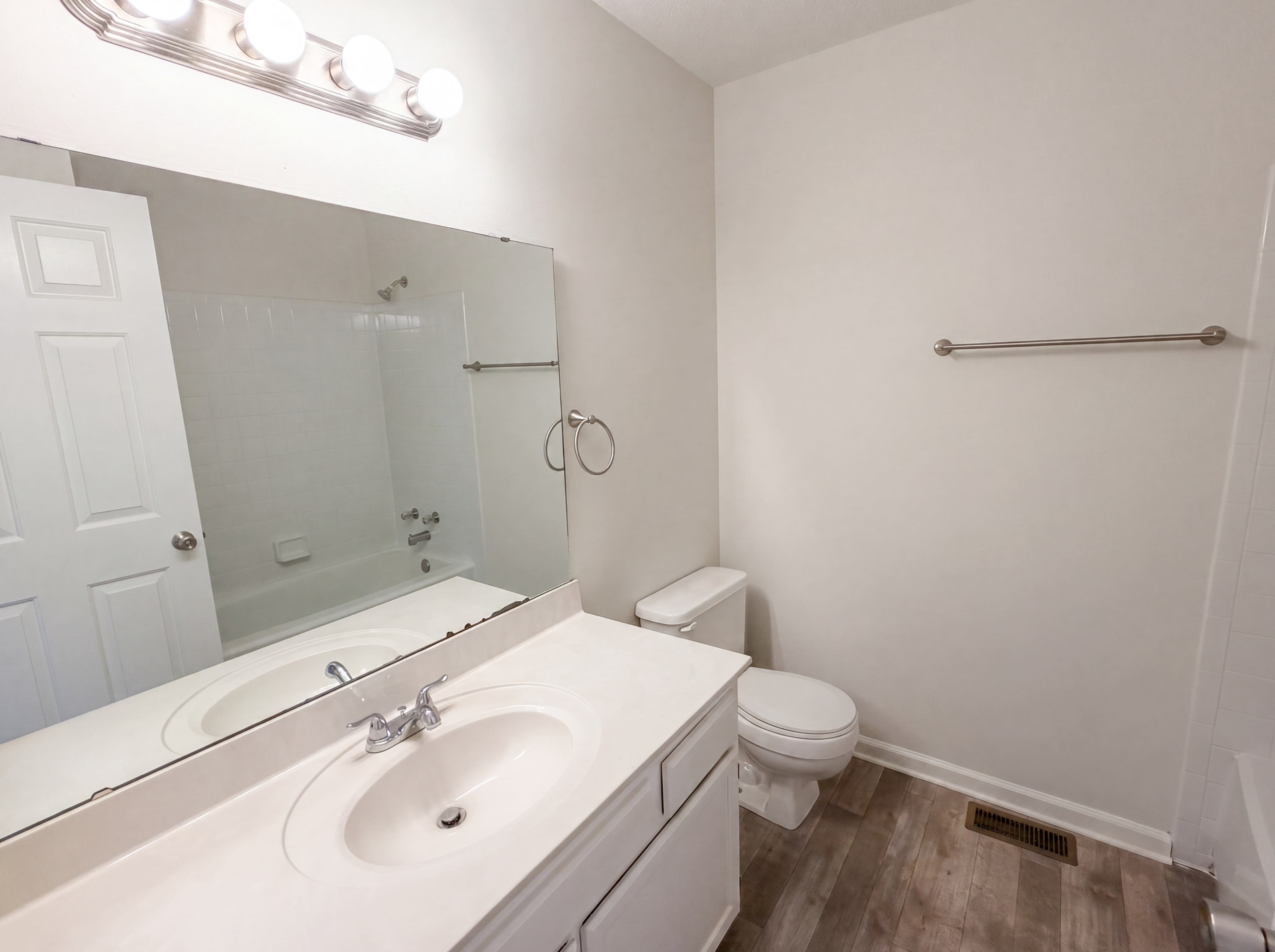 Photo 15 of 22 of 163 Stonewood Dr, West Columbia, SC