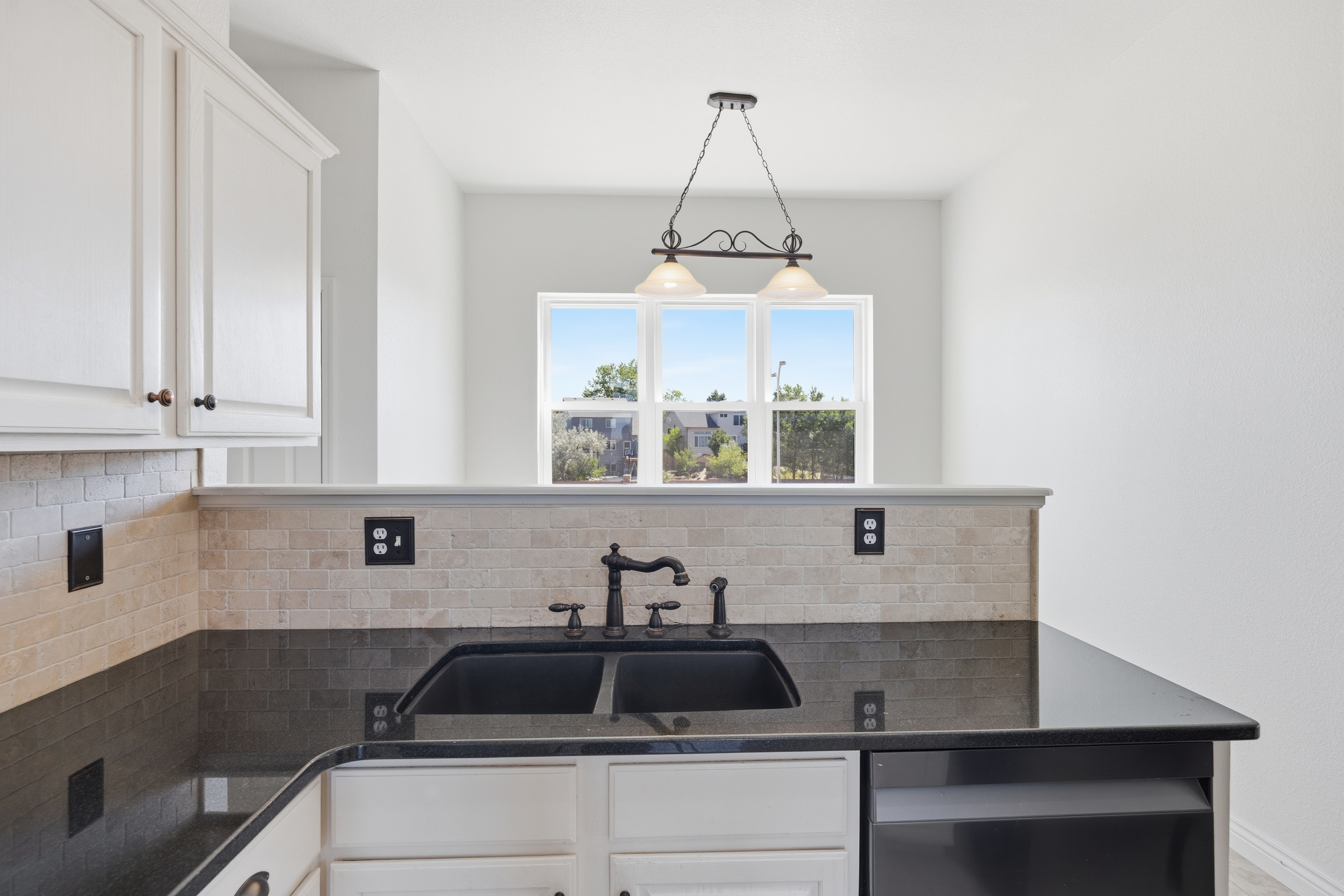 Photo 15 of 55 of 6650 Riata Ct, Colorado Springs, CO