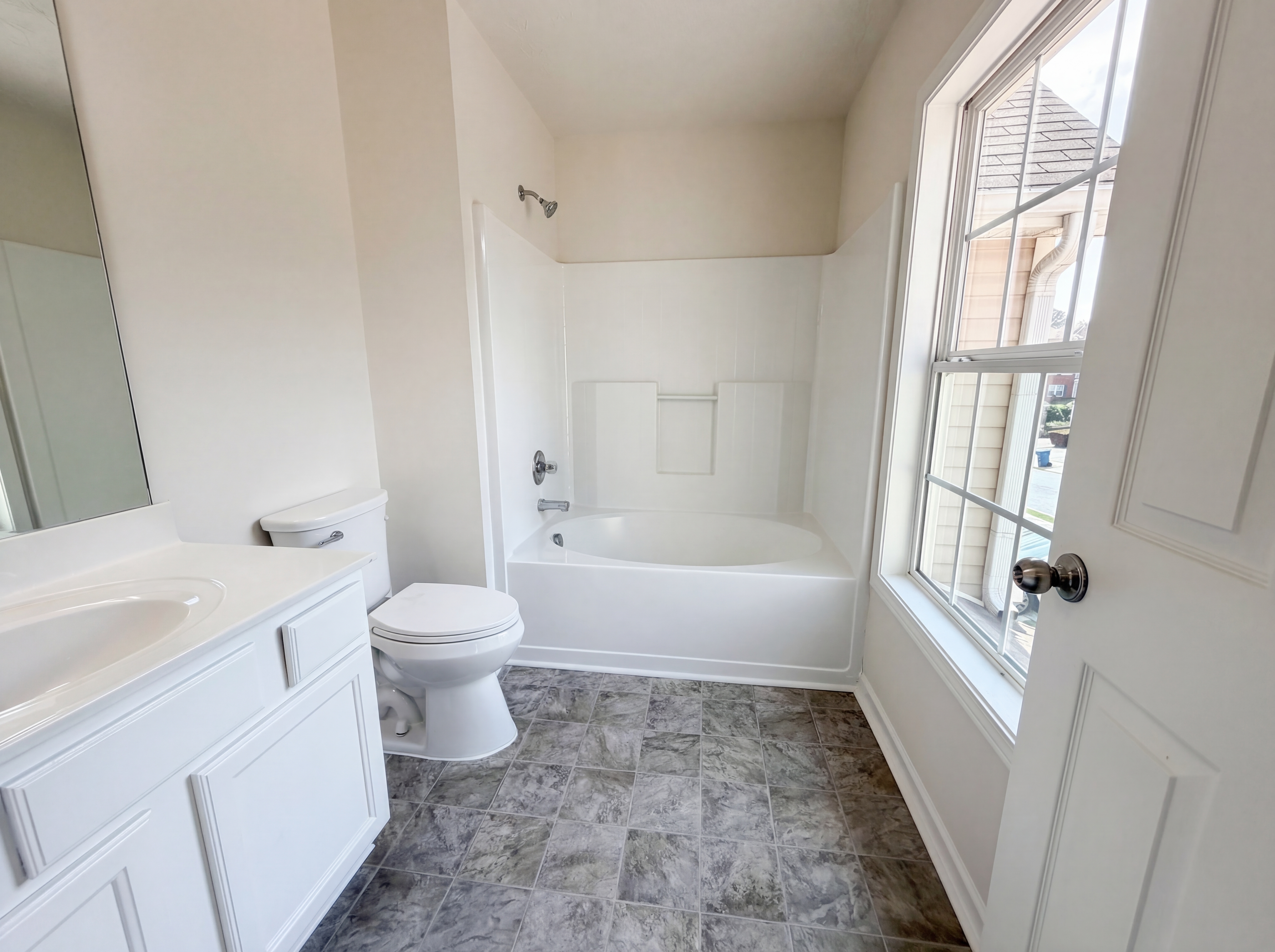 Photo 17 of 23 of 258 Alcovy Walk Dr, Lawrenceville, GA