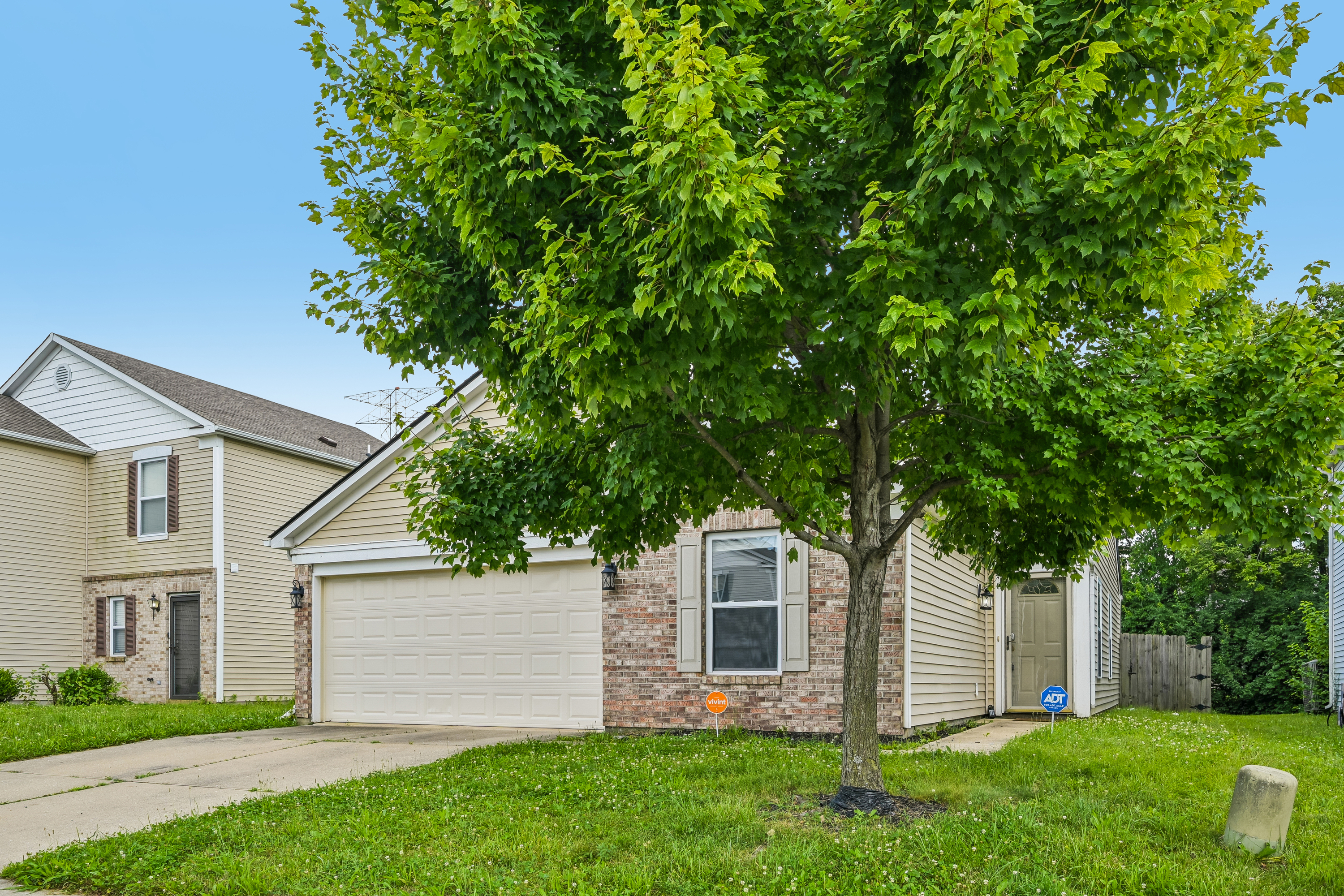Photo 24 of 29 of 11355 Congaree Way, Indianapolis, IN