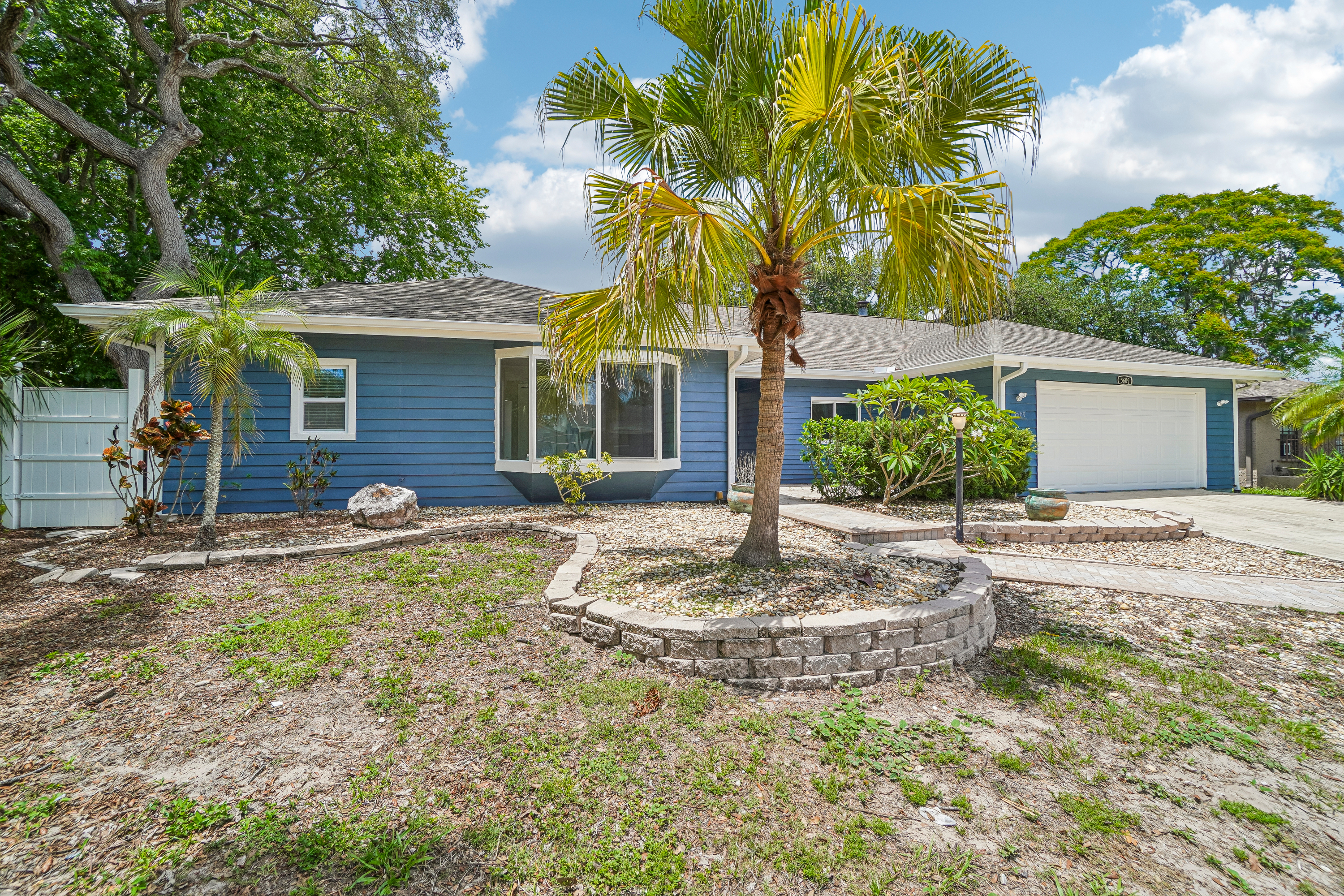 Photo 43 of 63 of 5609 Executive Dr, New Port Richey, FL