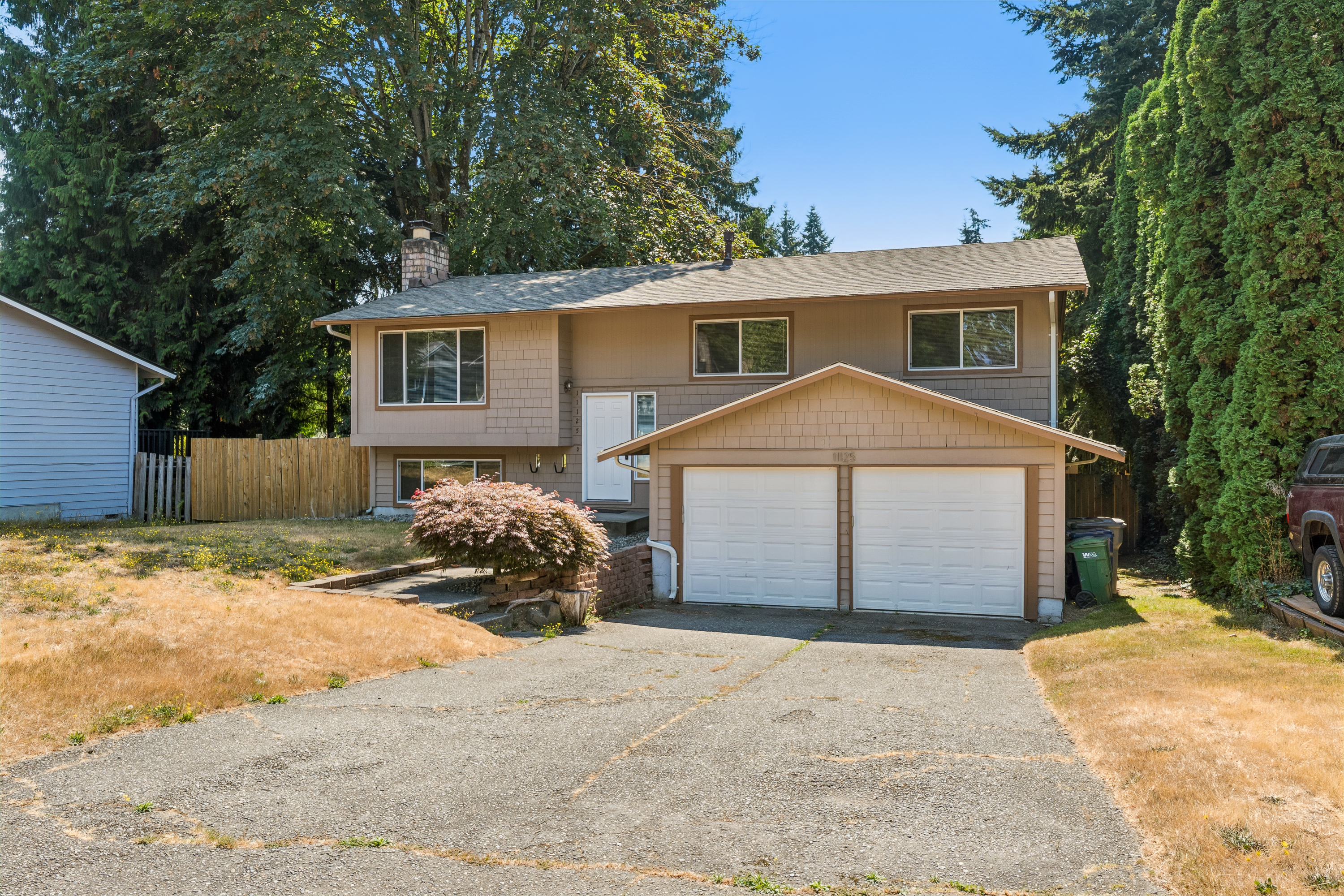 Photo 33 of 35 of 11125 NE 129th St, Kirkland, WA