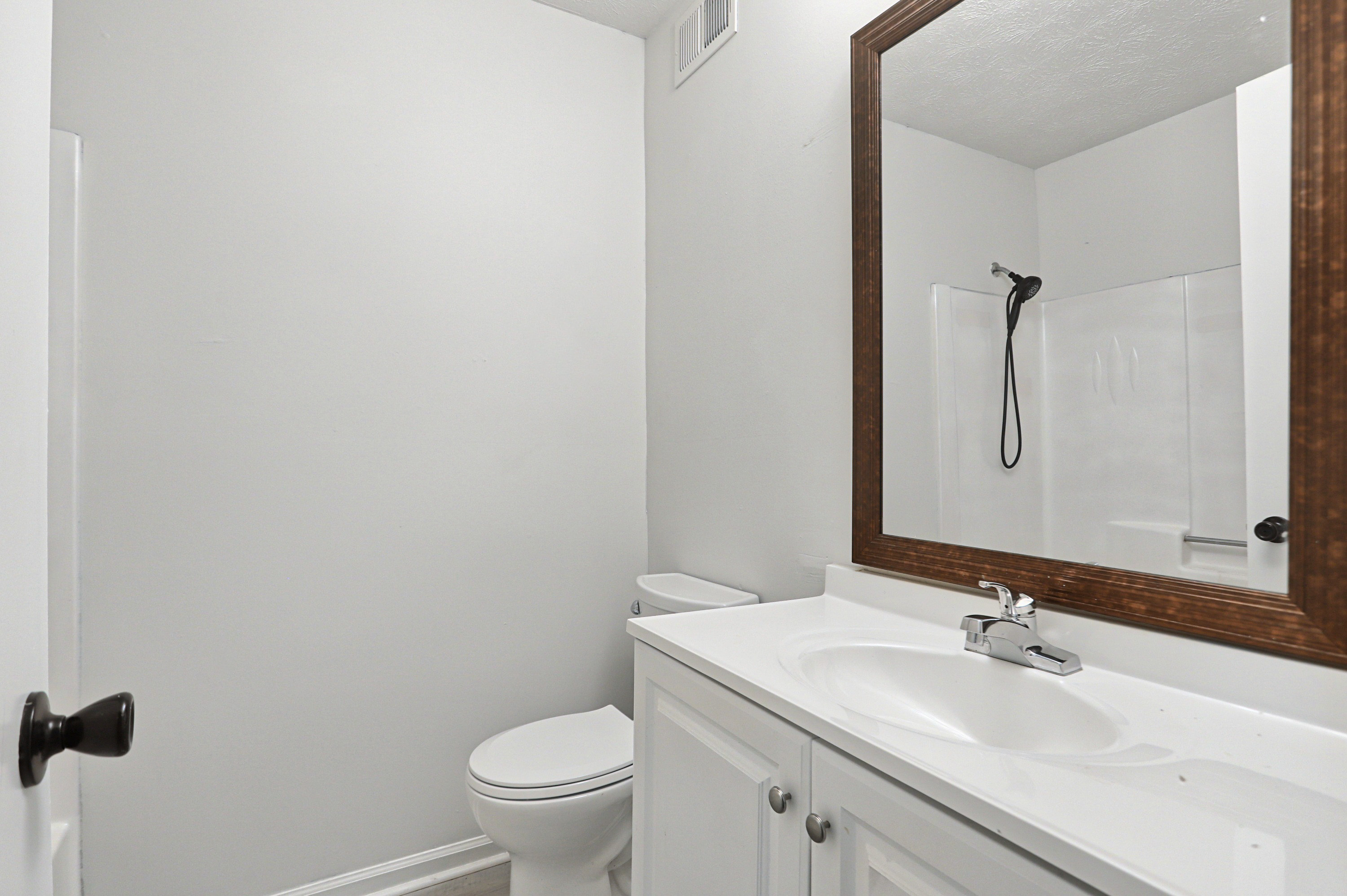 Photo 22 of 31 of 6379 Leverett Dr, Lithonia, GA