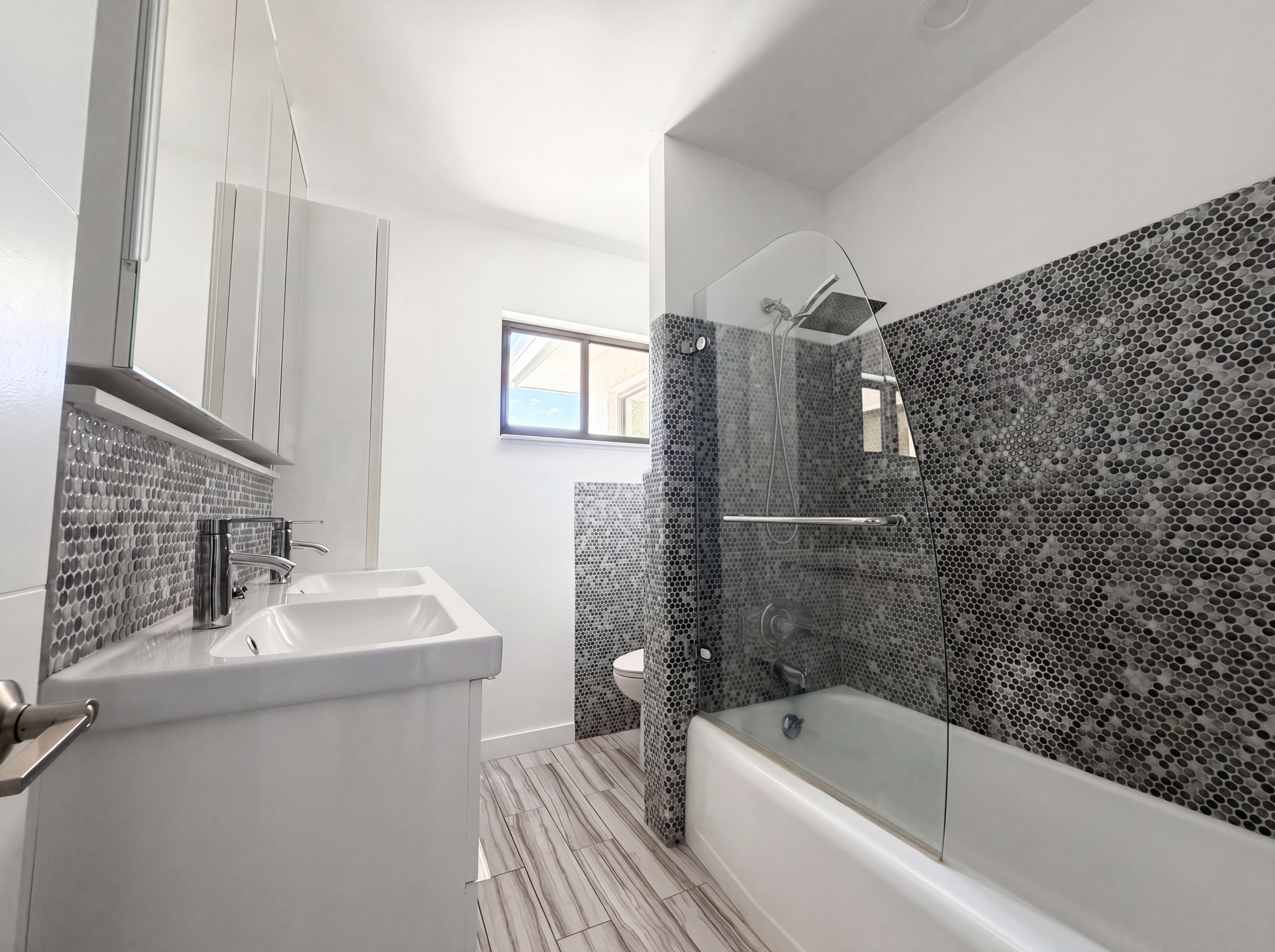 Photo 11 of 17 of 1717 NE 20th Ave, Fort Lauderdale, FL