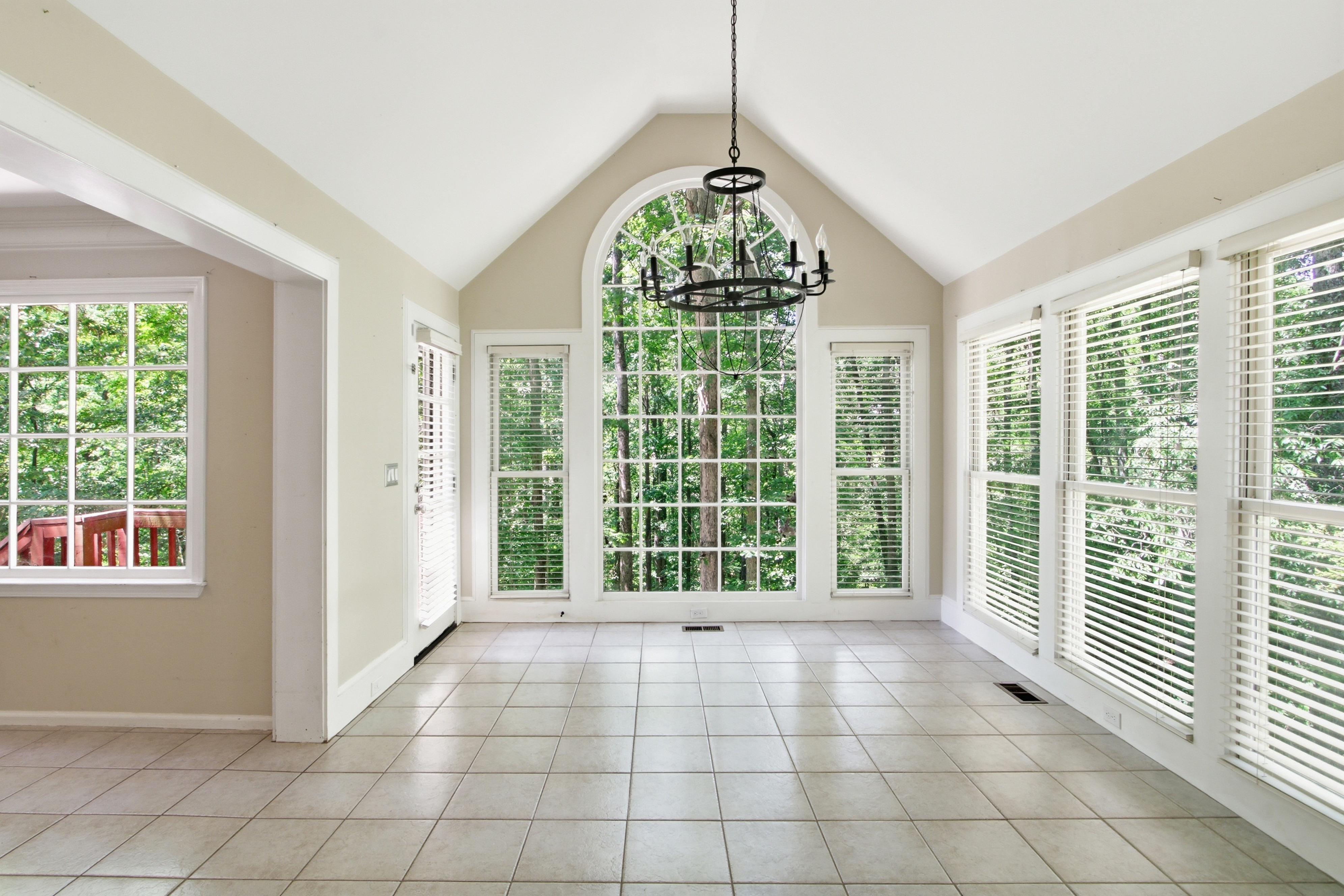 Photo 16 of 46 of 4003 Oakview Ct, Alpharetta, GA