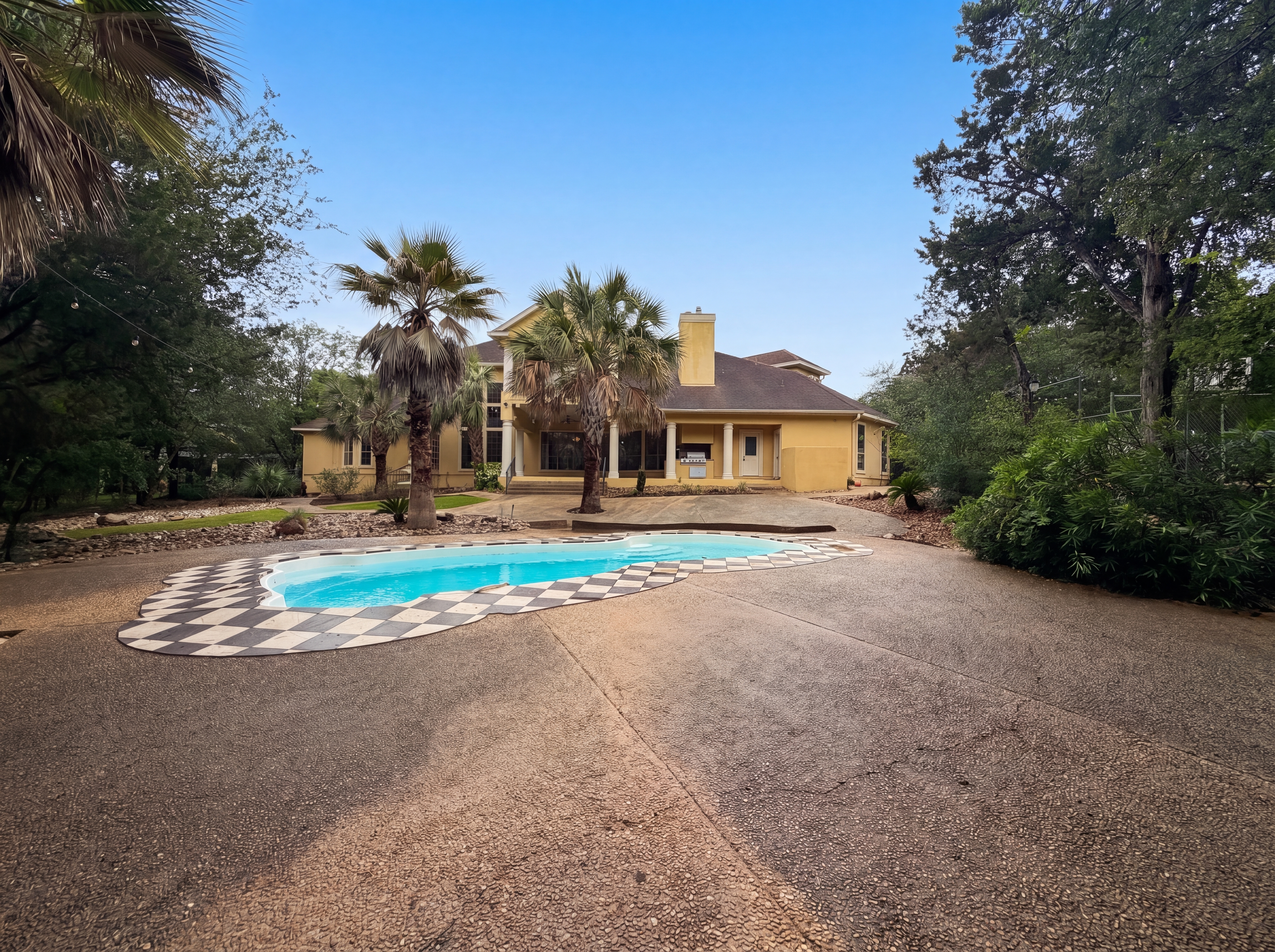 Photo 5 of 23 of 20646 Wahl Ln, San Antonio, TX