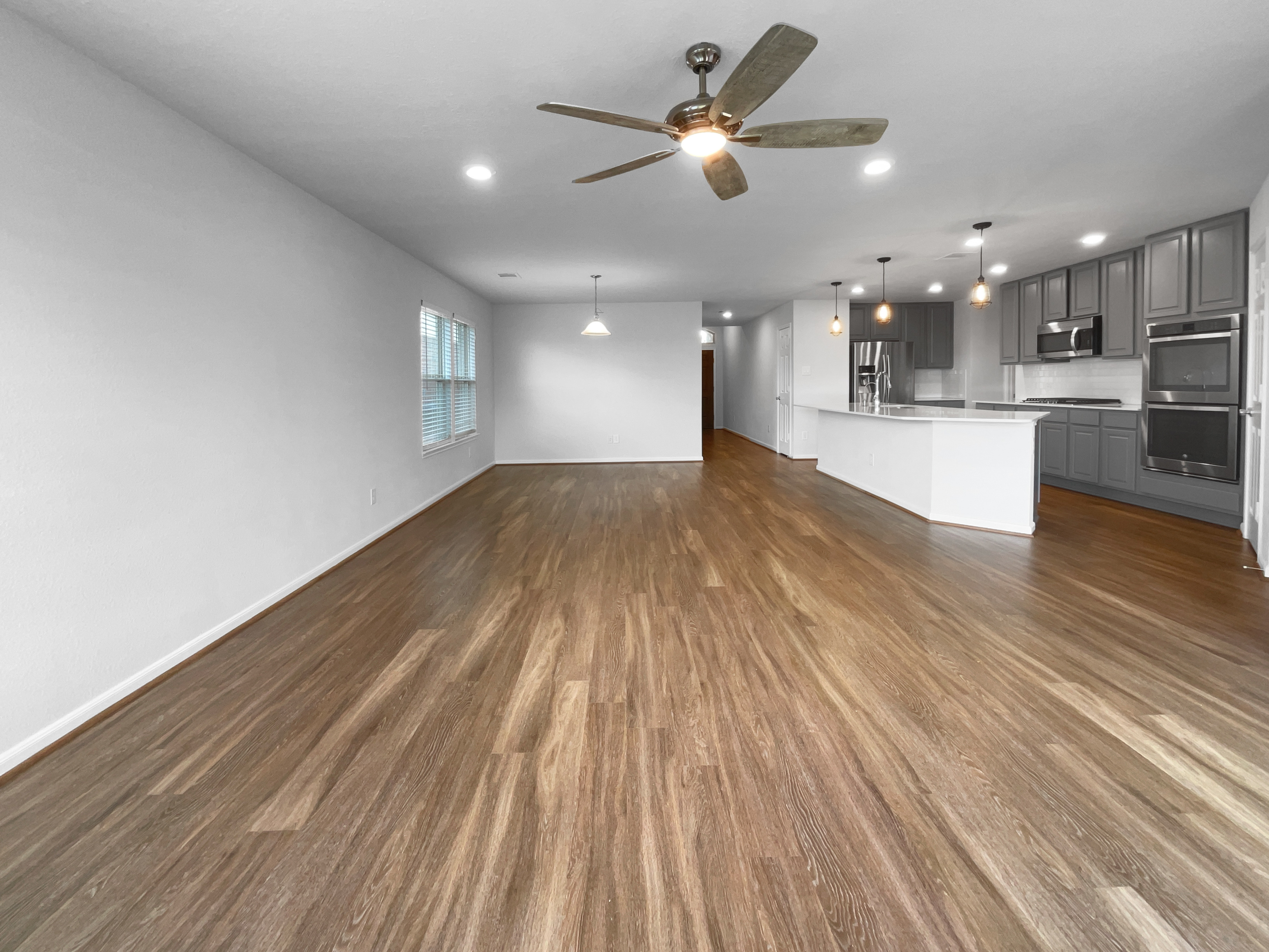 Photo 3 of 19 of 25621 Ramsey Heights Way, Porter, TX