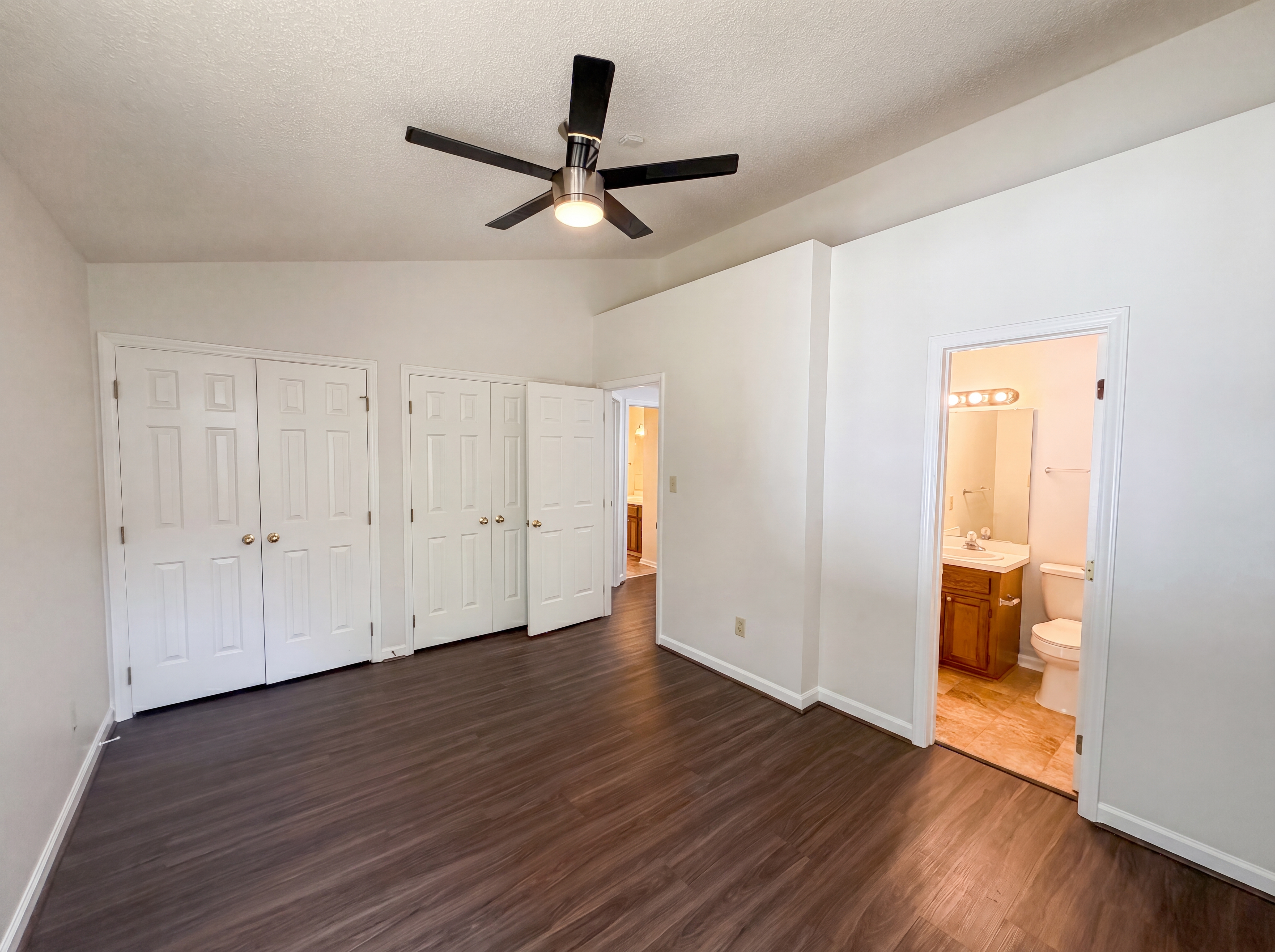 Photo 4 of 17 of 3117 Verdugo Dr, Raleigh, NC