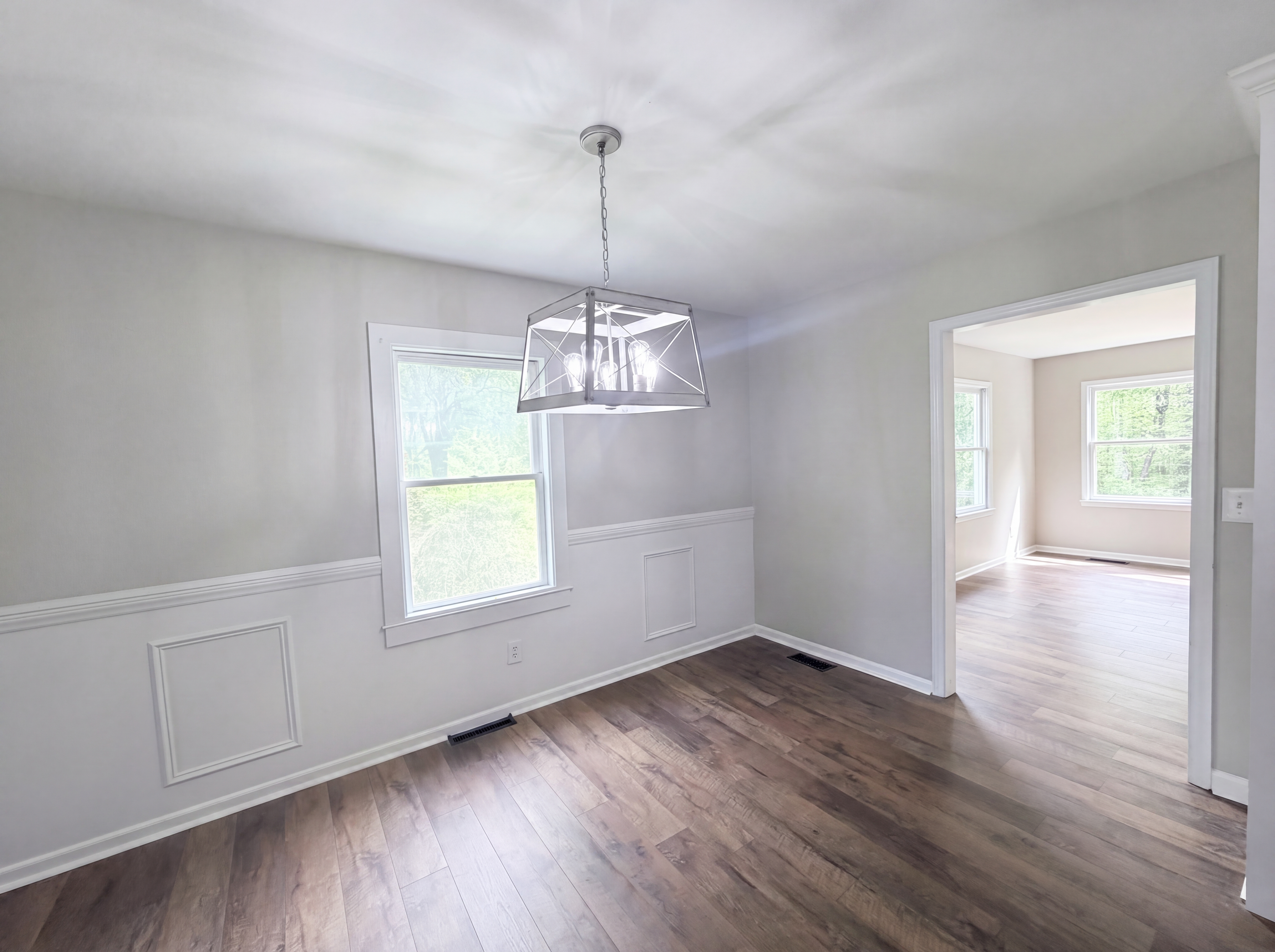 Photo 7 of 26 of 706 Crescent Dr, Cherryville, NC