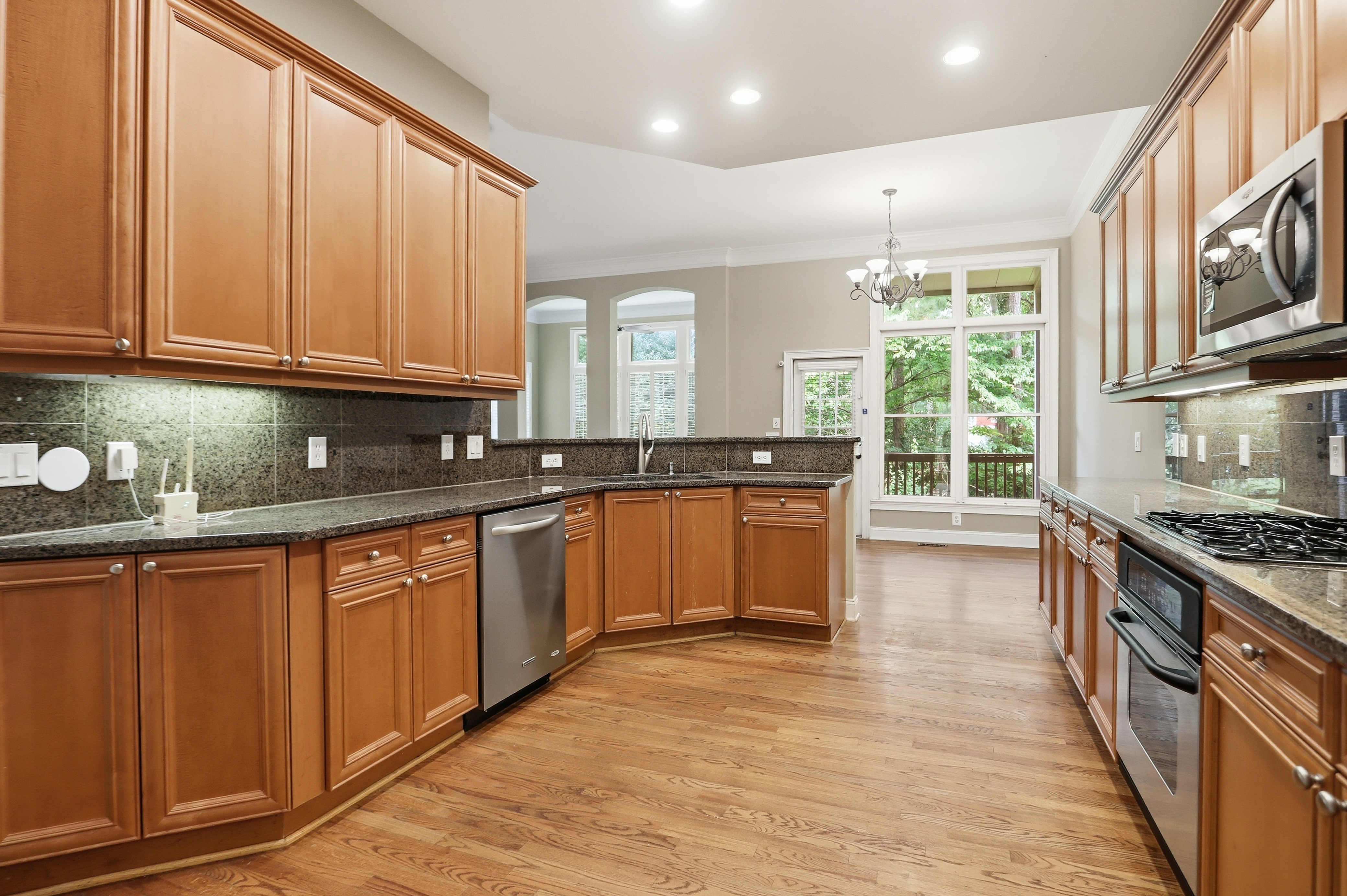 Photo 12 of 46 of 3011 Riverstone Trl, Atlanta, GA