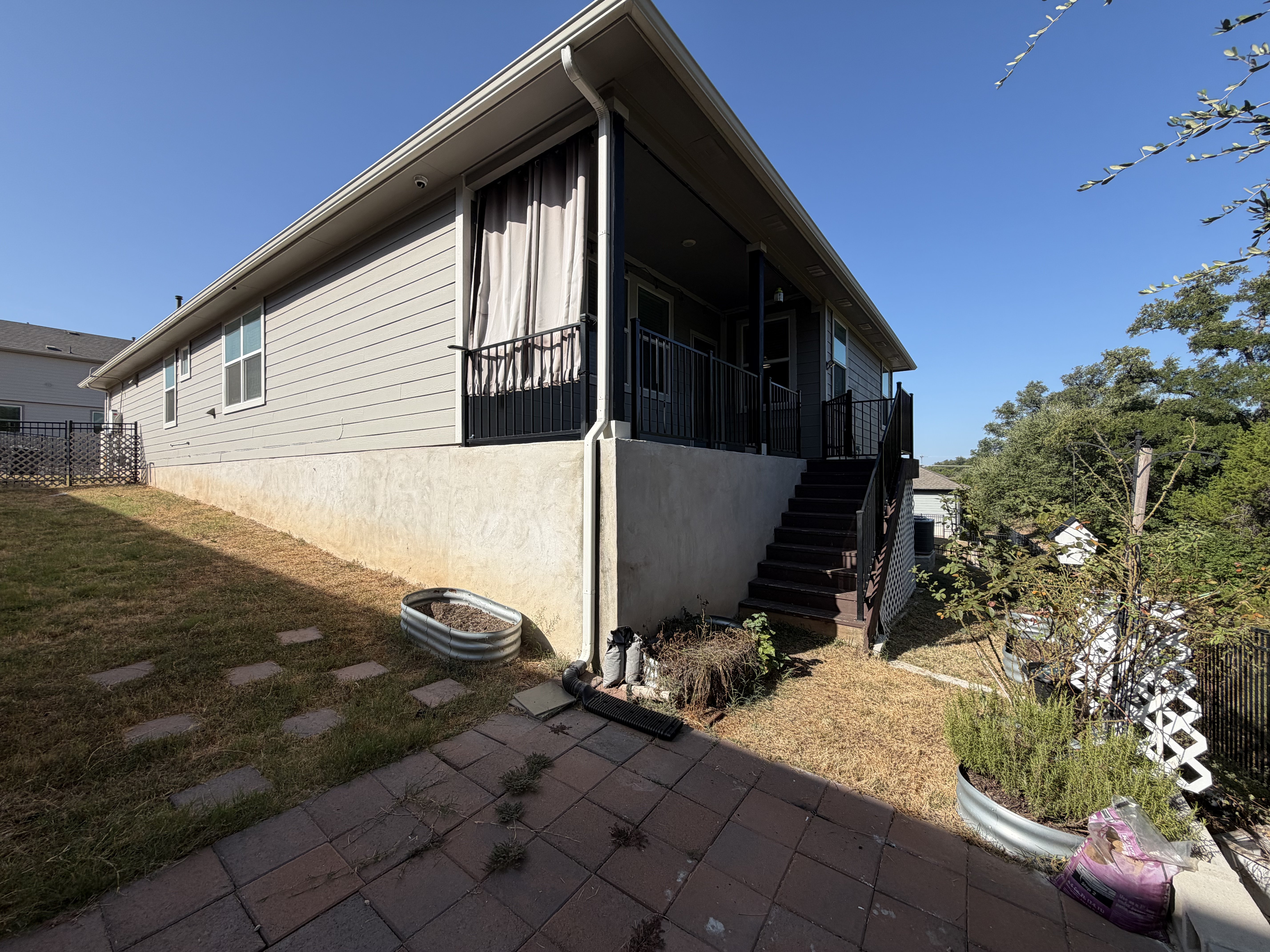 Photo 5 of 22 of 204 Florenz Ln, Georgetown, TX