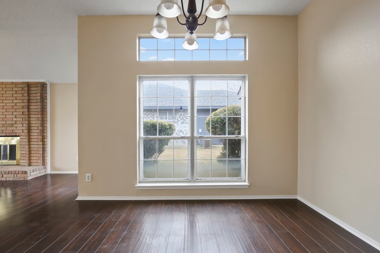 Photo 13 of 26 - 1113 Rosewood Ln, Lancaster, TX 75146