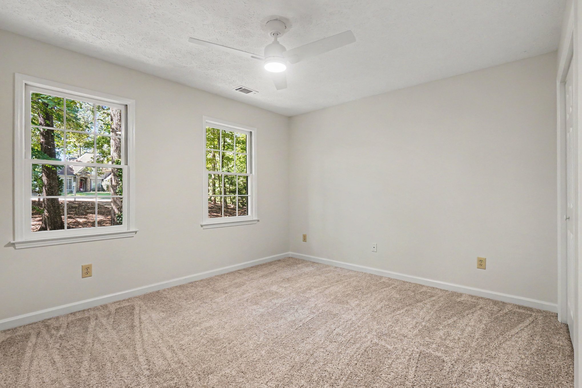 Photo 10 of 20 of 515 Teresa Ln, Canton, GA