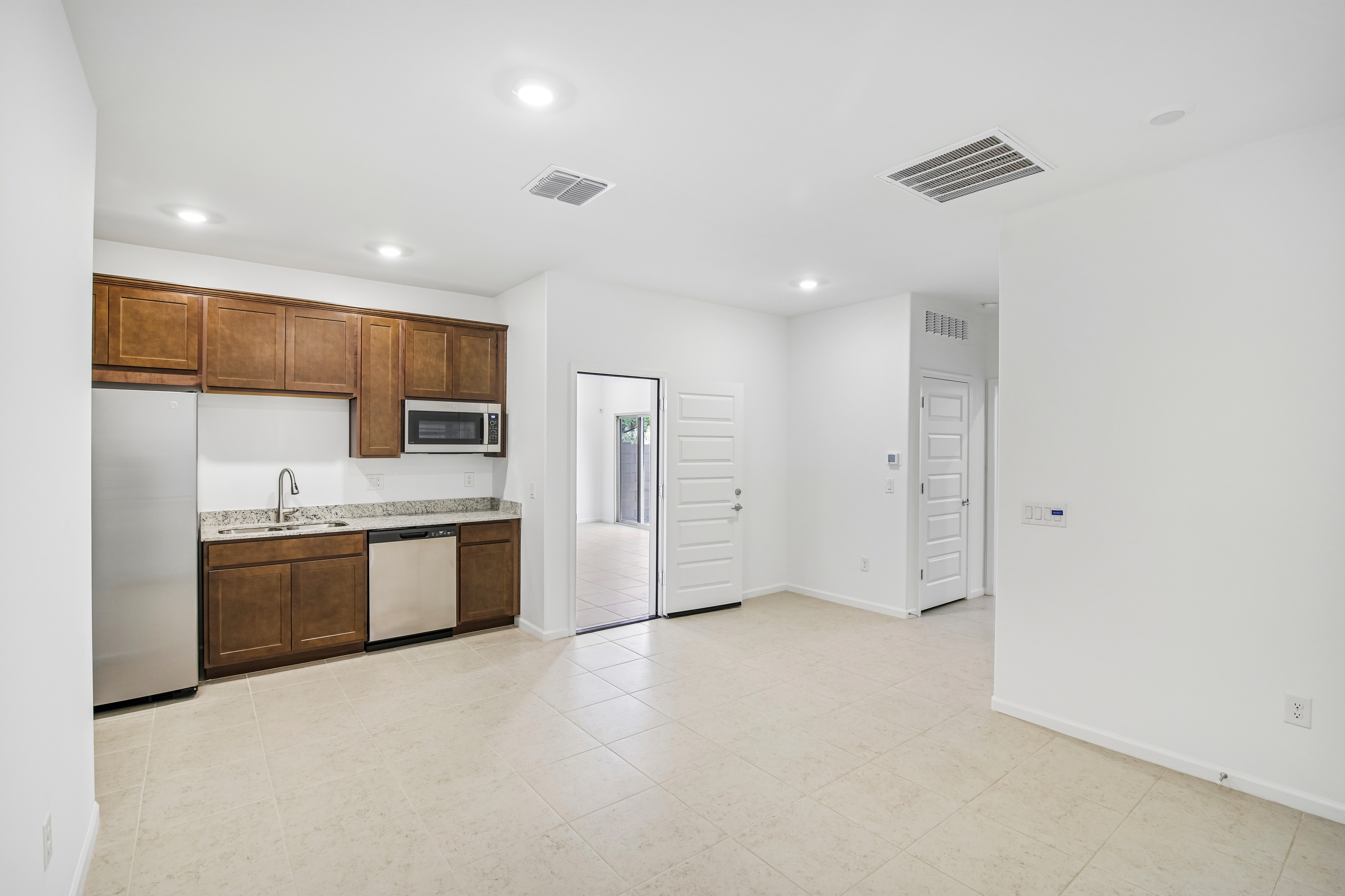 Photo 12 of 33 of 10453 W Beaman Ln, Marana, AZ