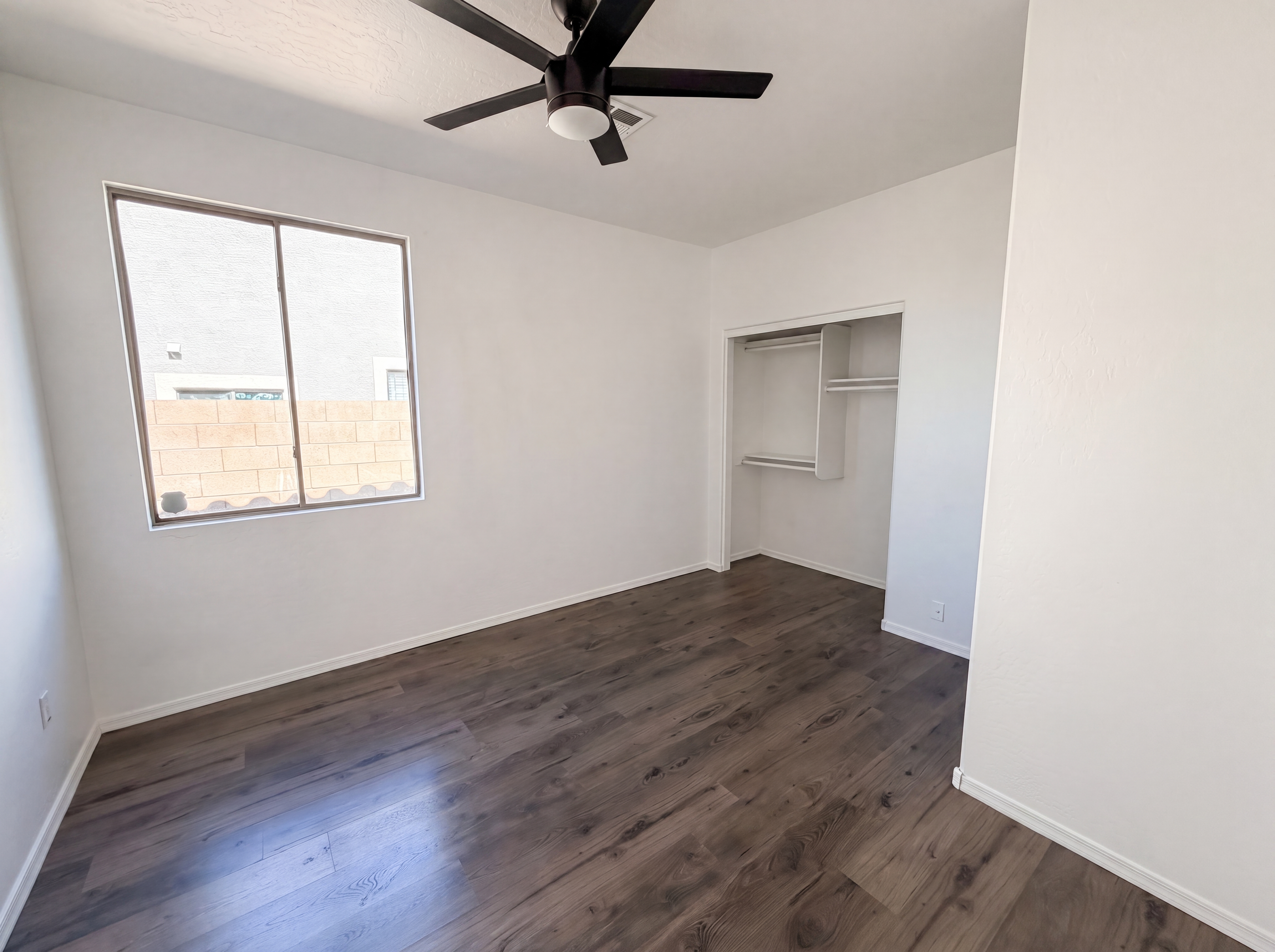 Photo 4 of 32 of 17529 W East Wind Ave, Goodyear, AZ