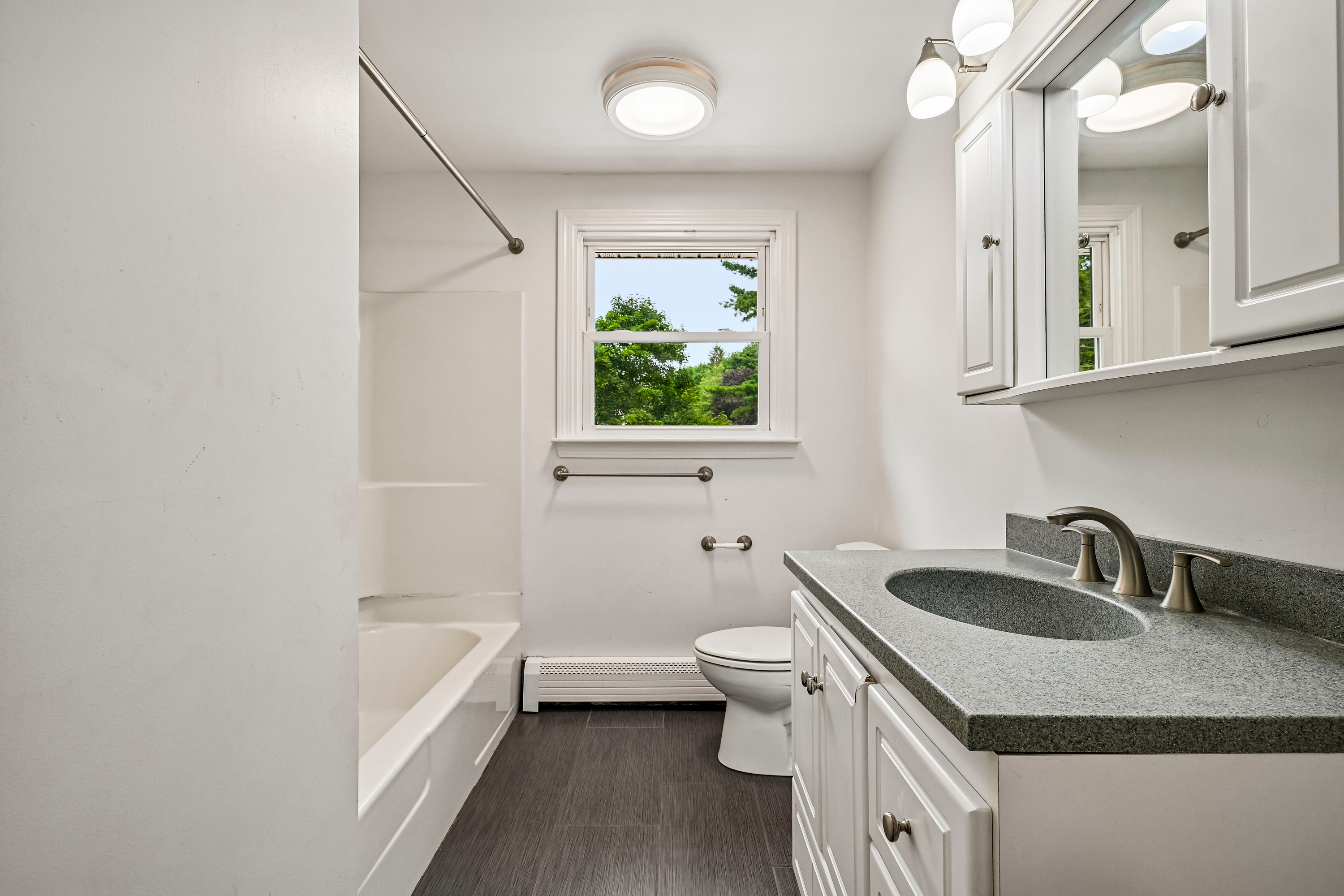 Photo 6 of 39 of 40 Scout Ln, North Attleboro, MA