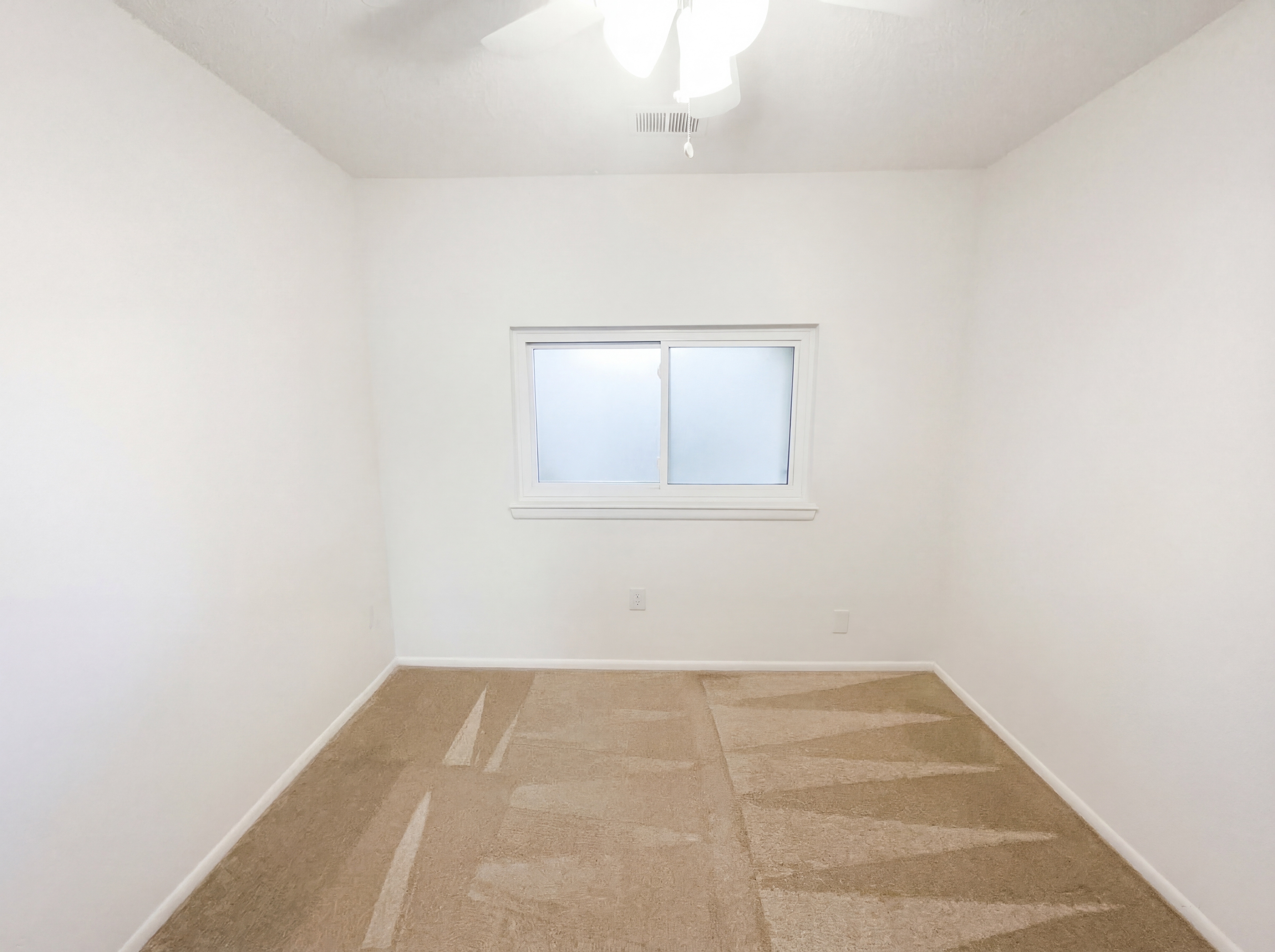 Photo 4 of 23 of 3075 E Long Cir S, Centennial, CO