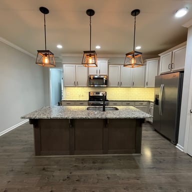 Property photo 2 of 619 Samet St