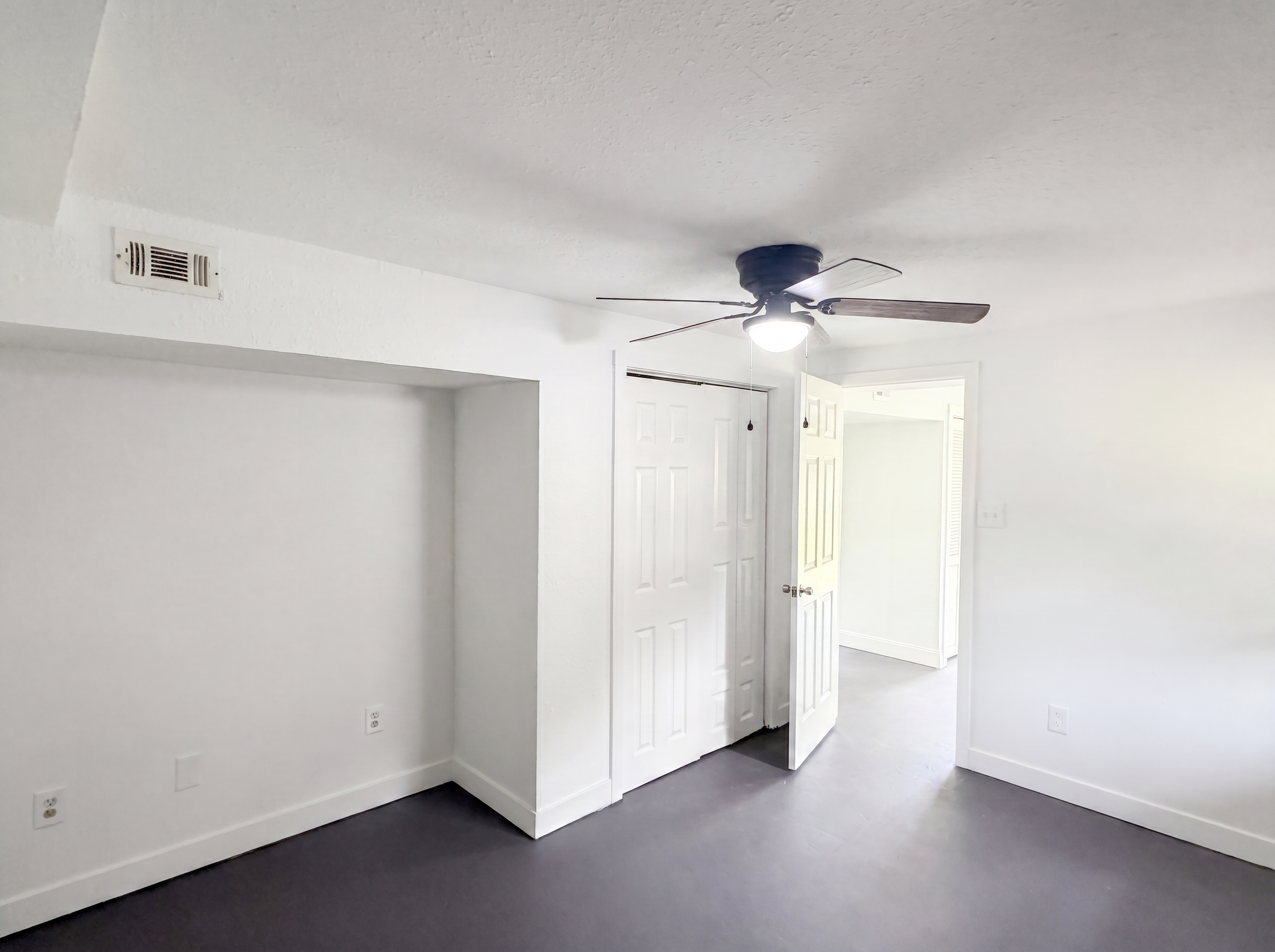 Photo 10 of 20 of 22415 Horizon Vistas Dr, Eustis, FL