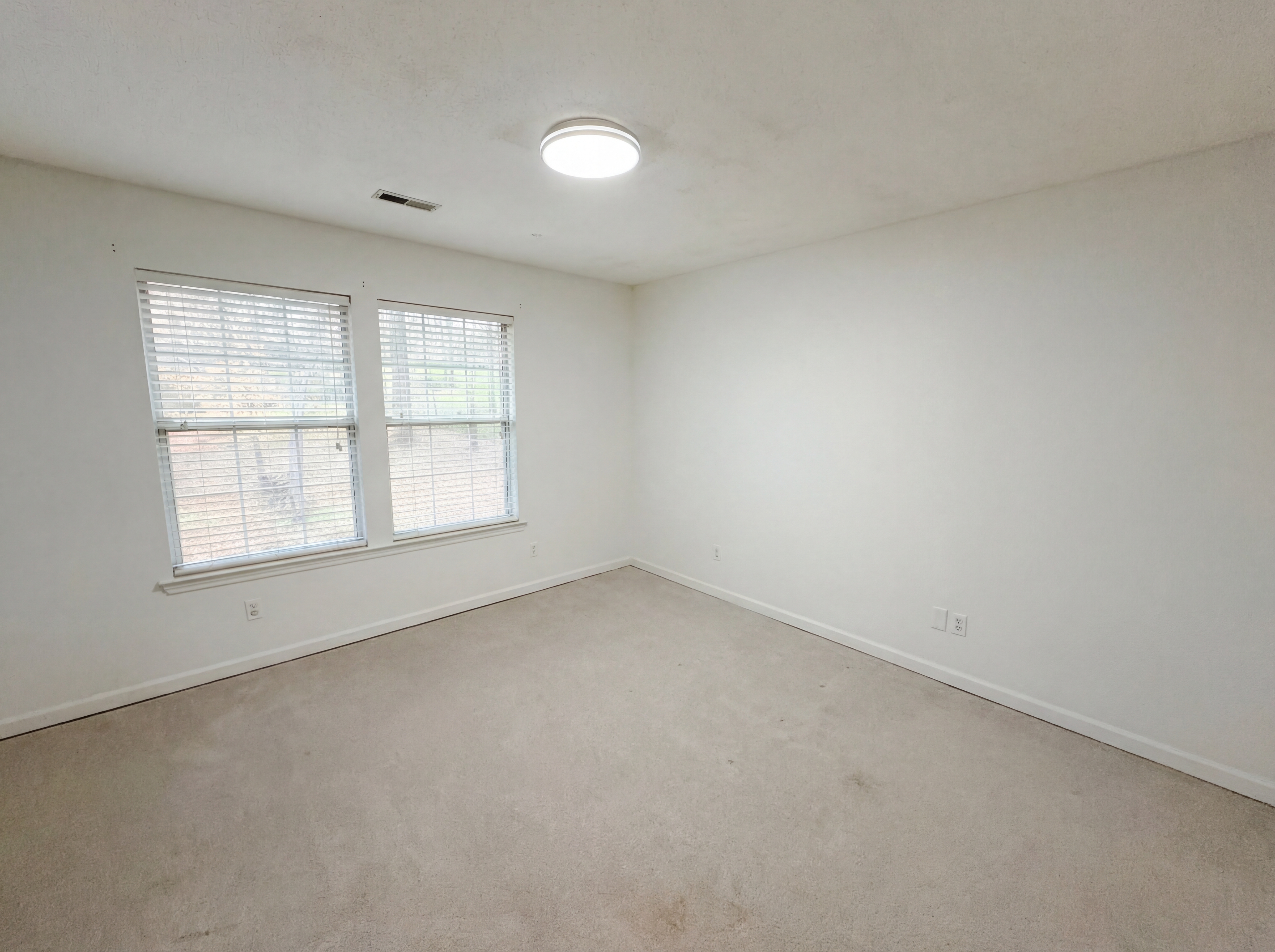 Photo 13 of 36 of 7132 Teaberry Ct, Ooltewah, TN