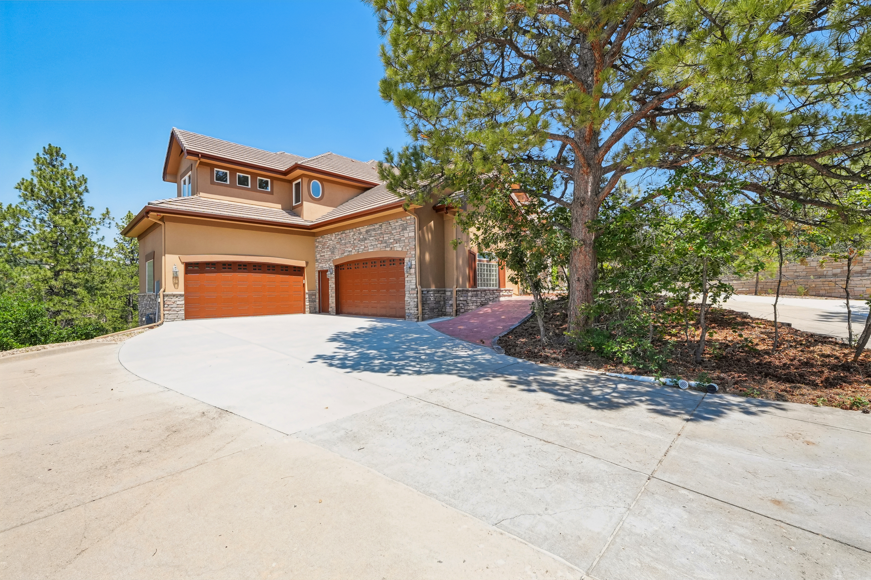 Photo 5 of 80 of 4730 Tierra Alta Dr, Castle Rock, CO