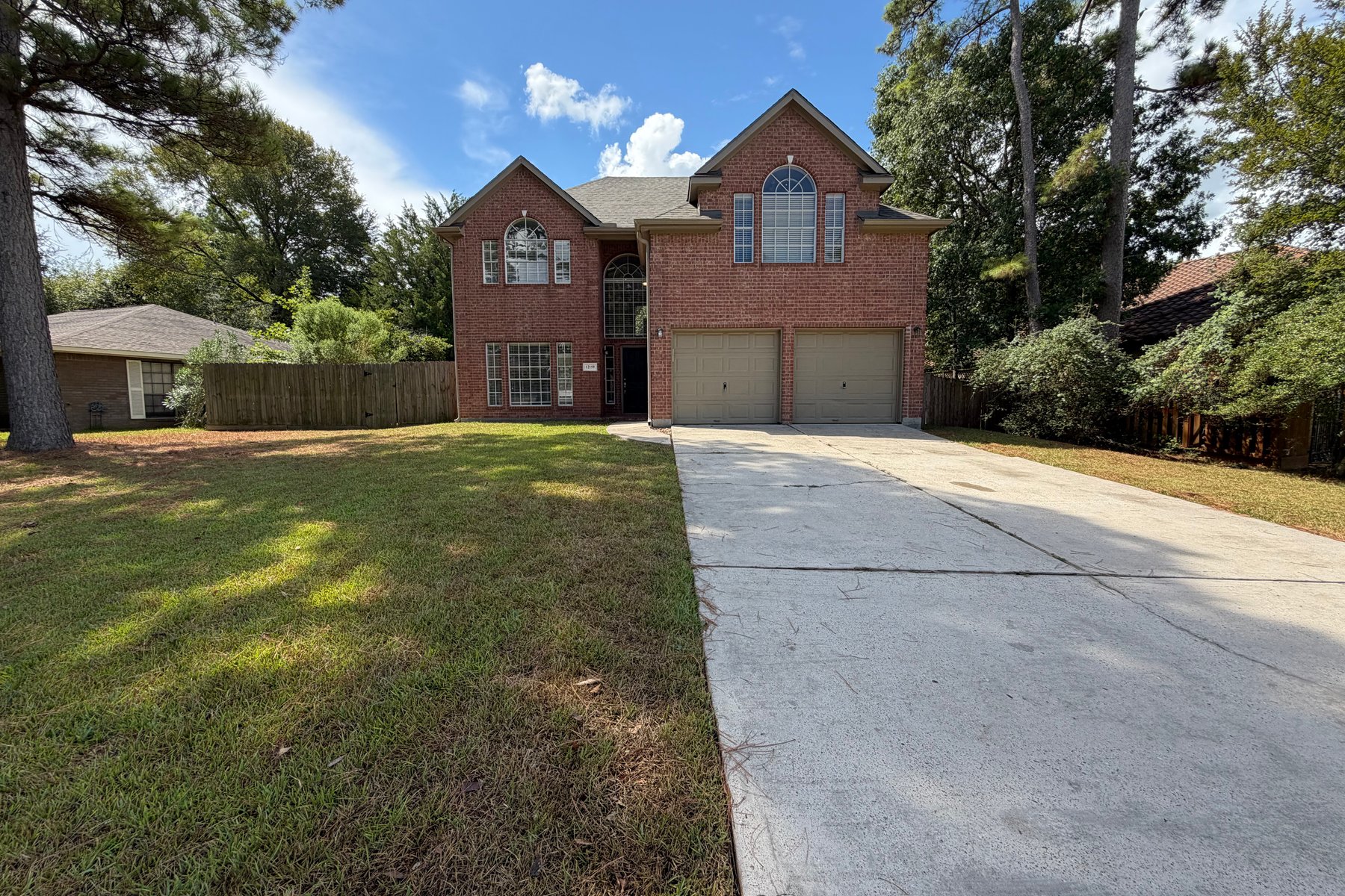 Photo 1 of 12159 Hawthorne Dr