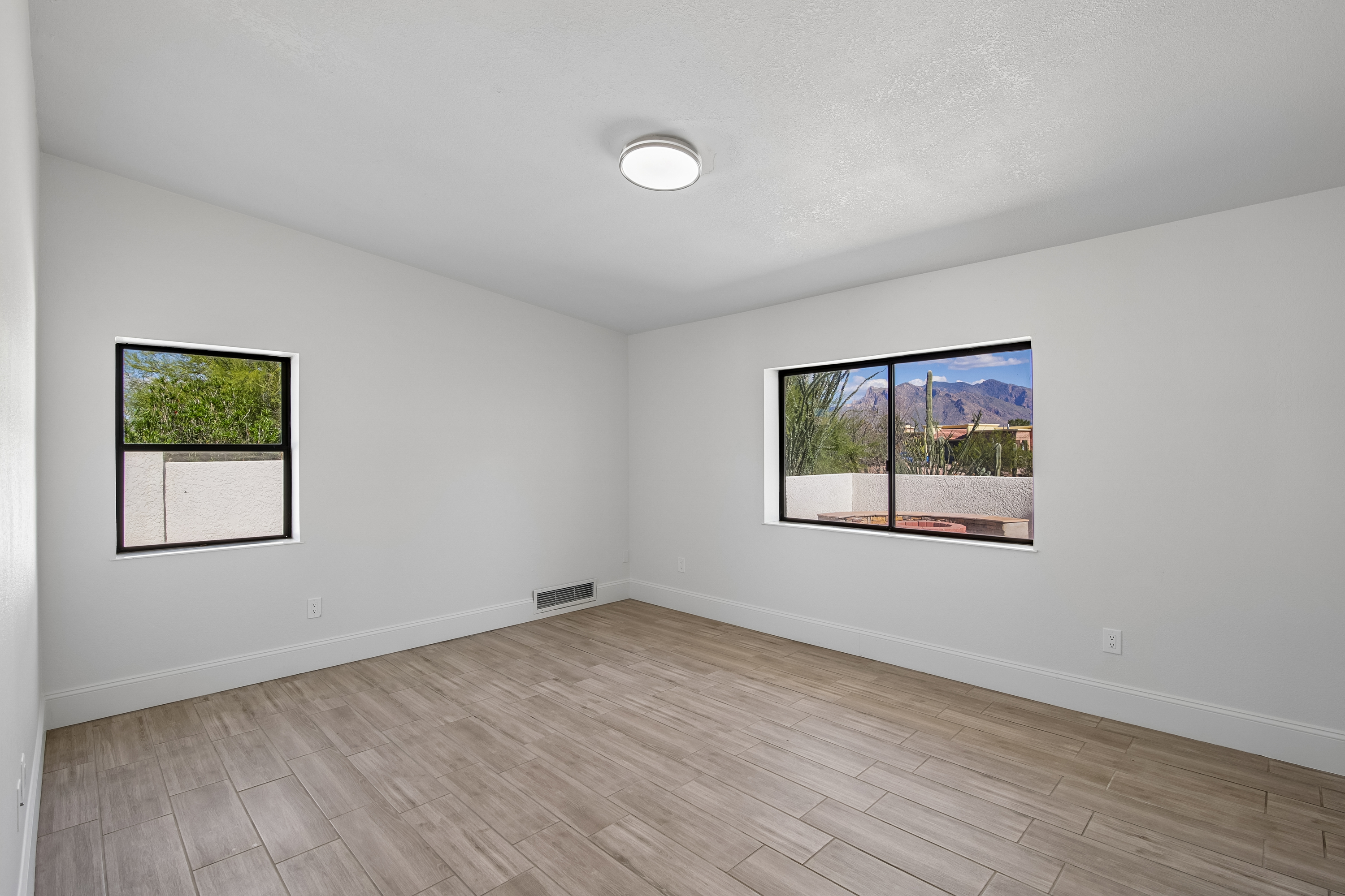 Photo 21 of 46 of 8331 N Rose Marie Ln, Tucson, AZ
