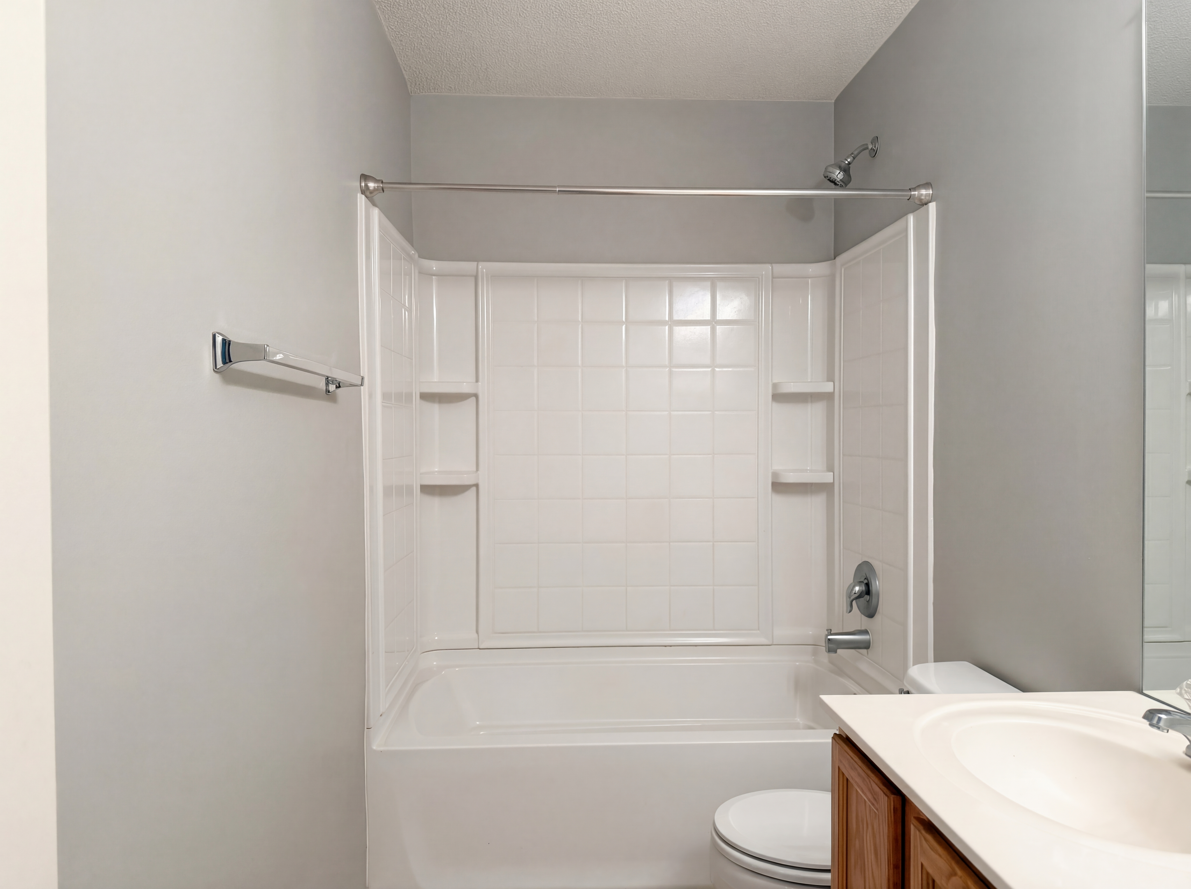 Photo 12 of 19 of 5536 N Fairmount Ave, Kansas City, MO