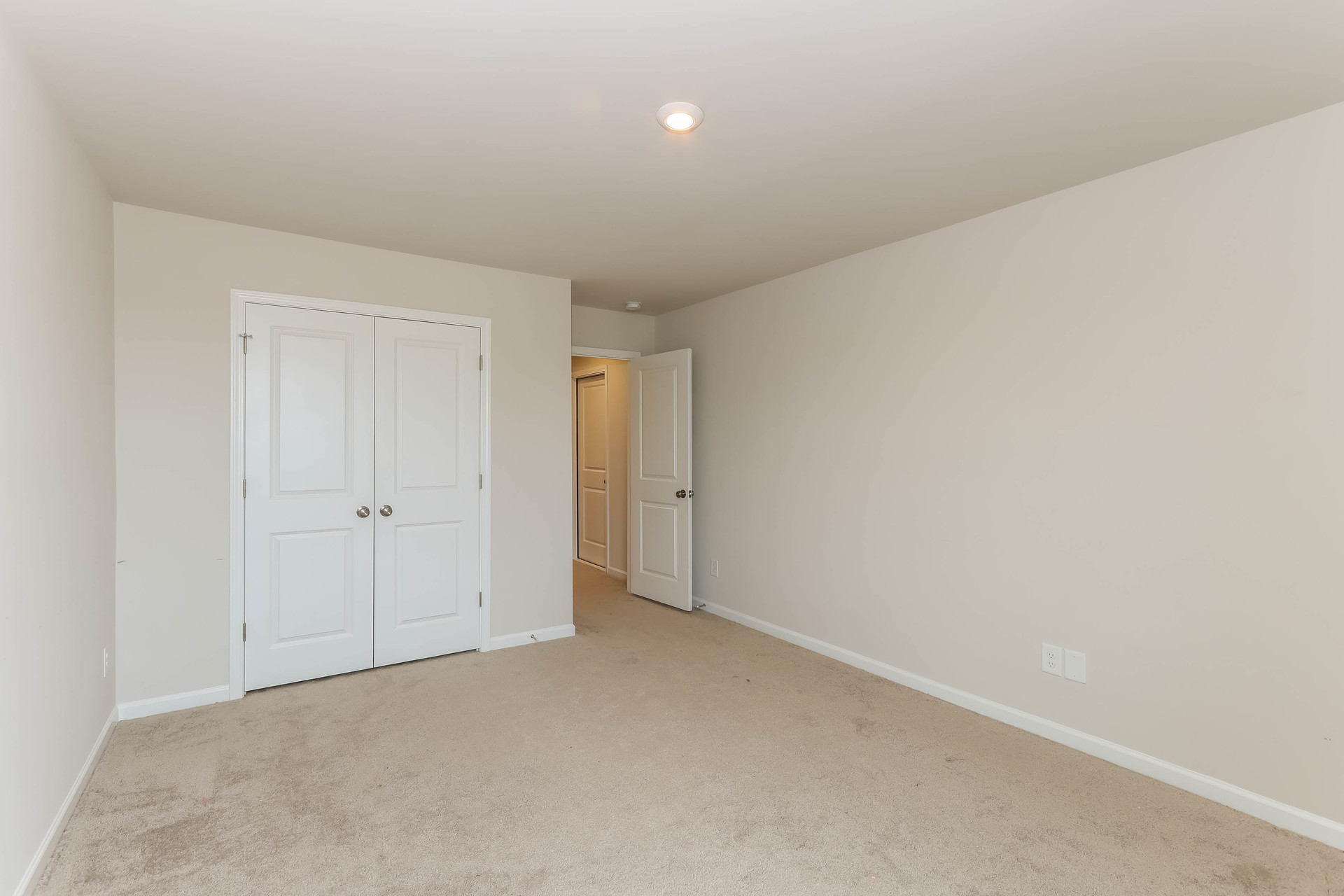 Photo 11 of 22 of 426 Midland Pines Dr, Graniteville, SC