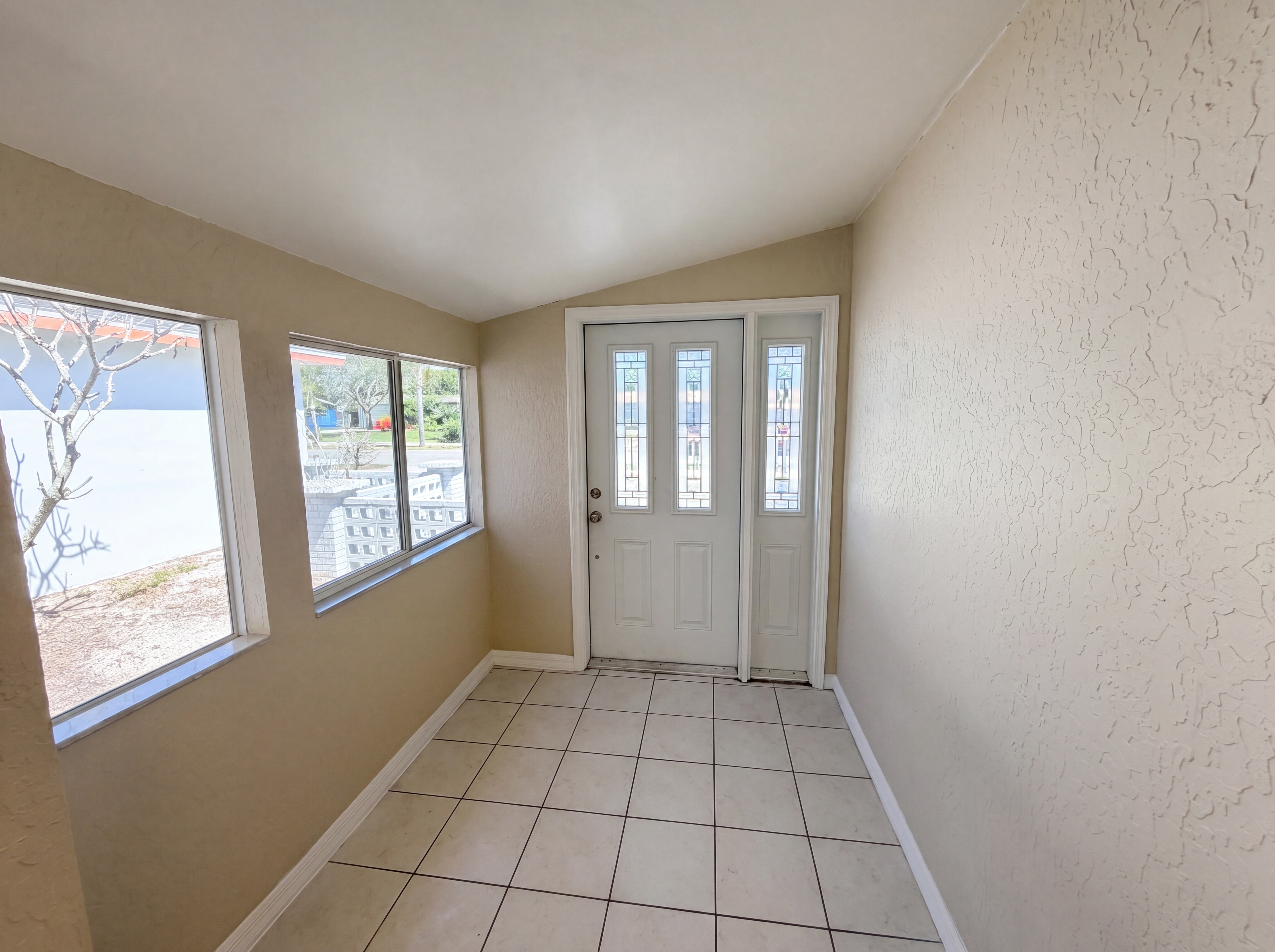 Photo 9 of 35 of 406 Skylark Blvd, Satellite Beach, FL