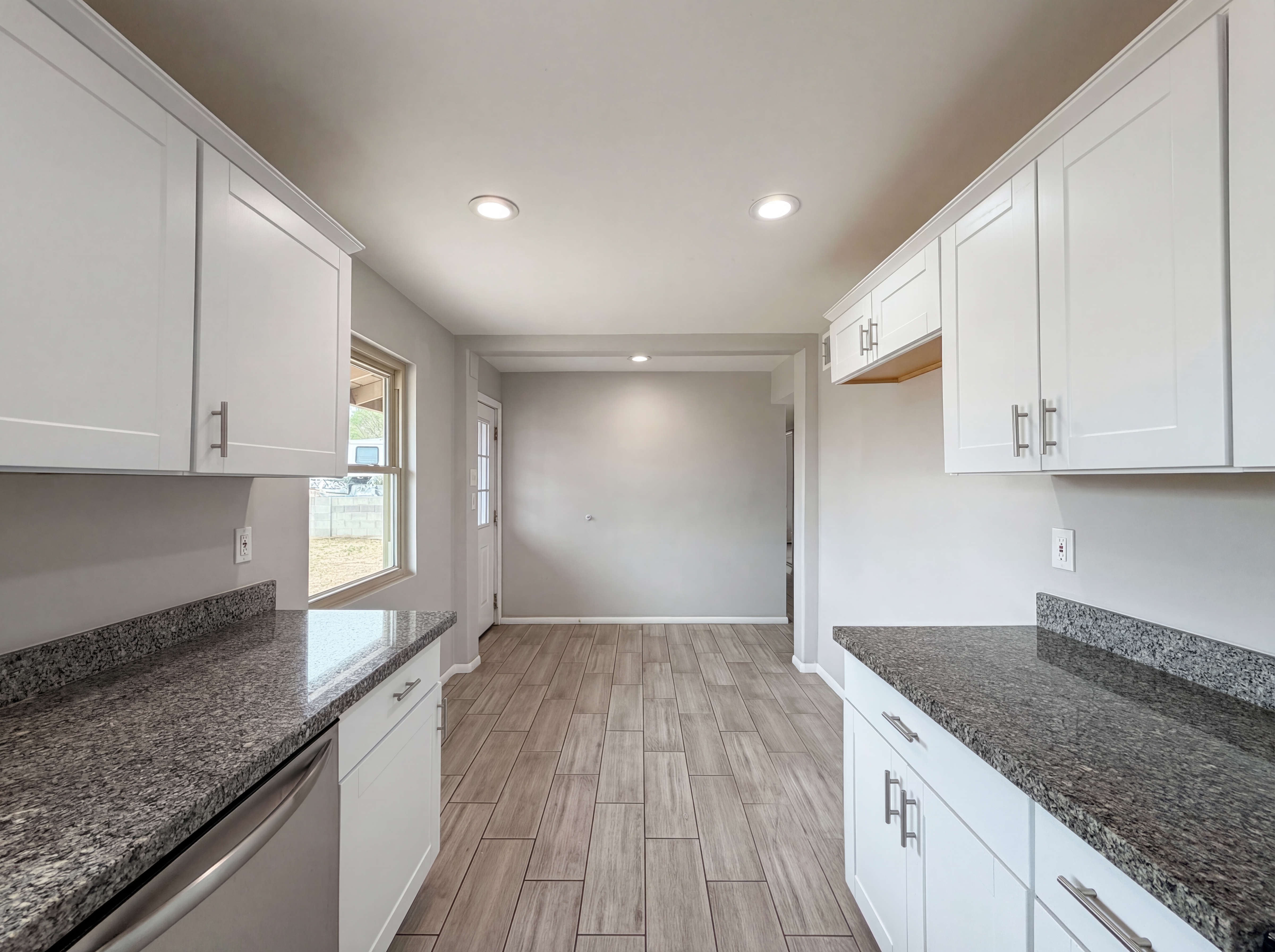 Photo 9 of 19 of 1331 E Elton Ave, Mesa, AZ