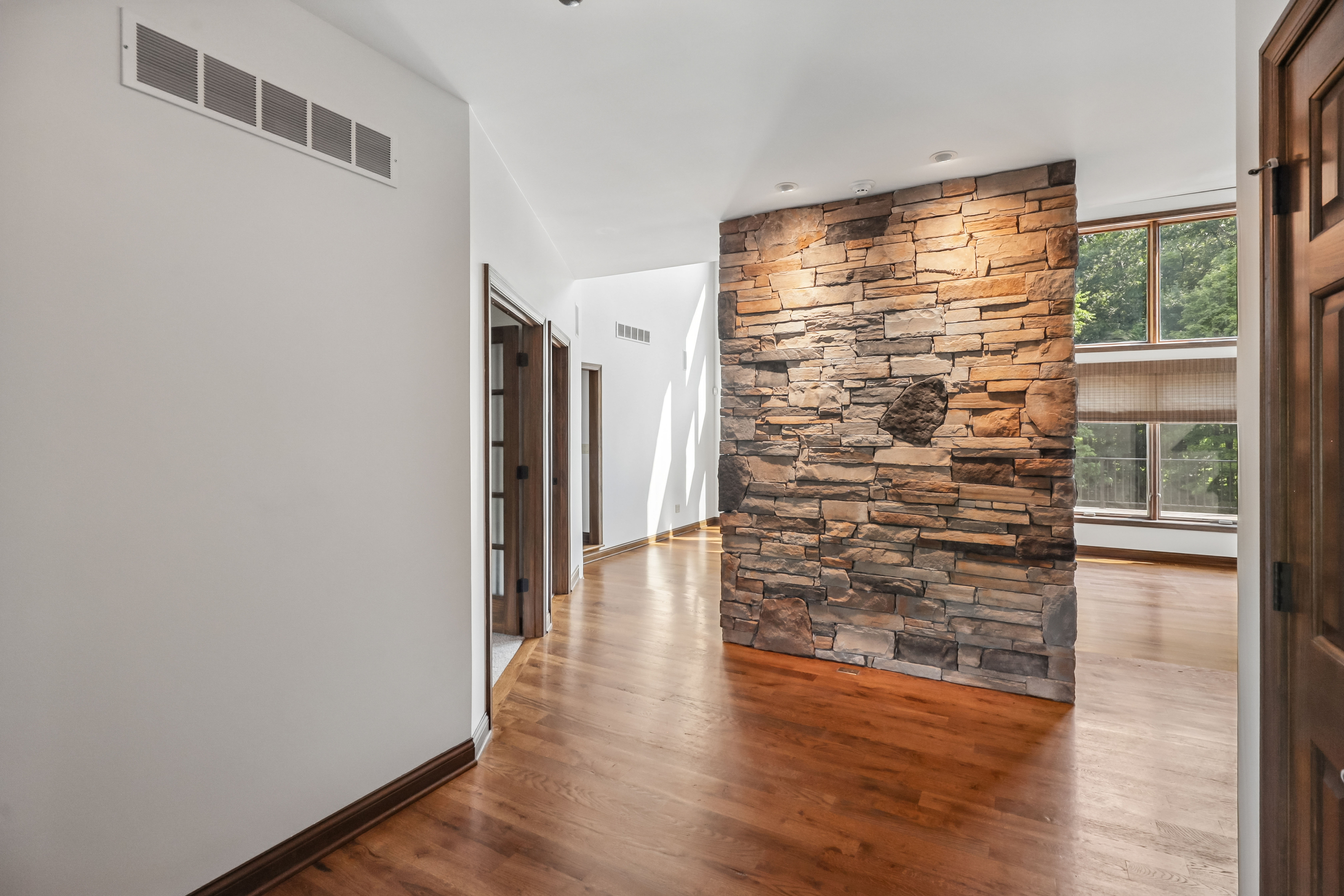 Photo 10 of 55 of 1100 Bridle Rdg, New Richmond, OH