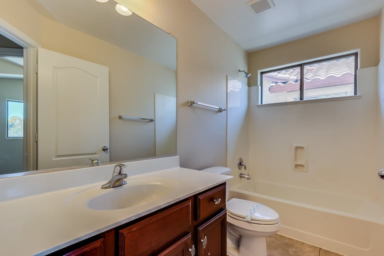 Photo 29 of 35 - 472 W Love Rd, San Tan Valley, AZ 85143