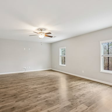 Property photo 3 of 91 Richmond Dr
