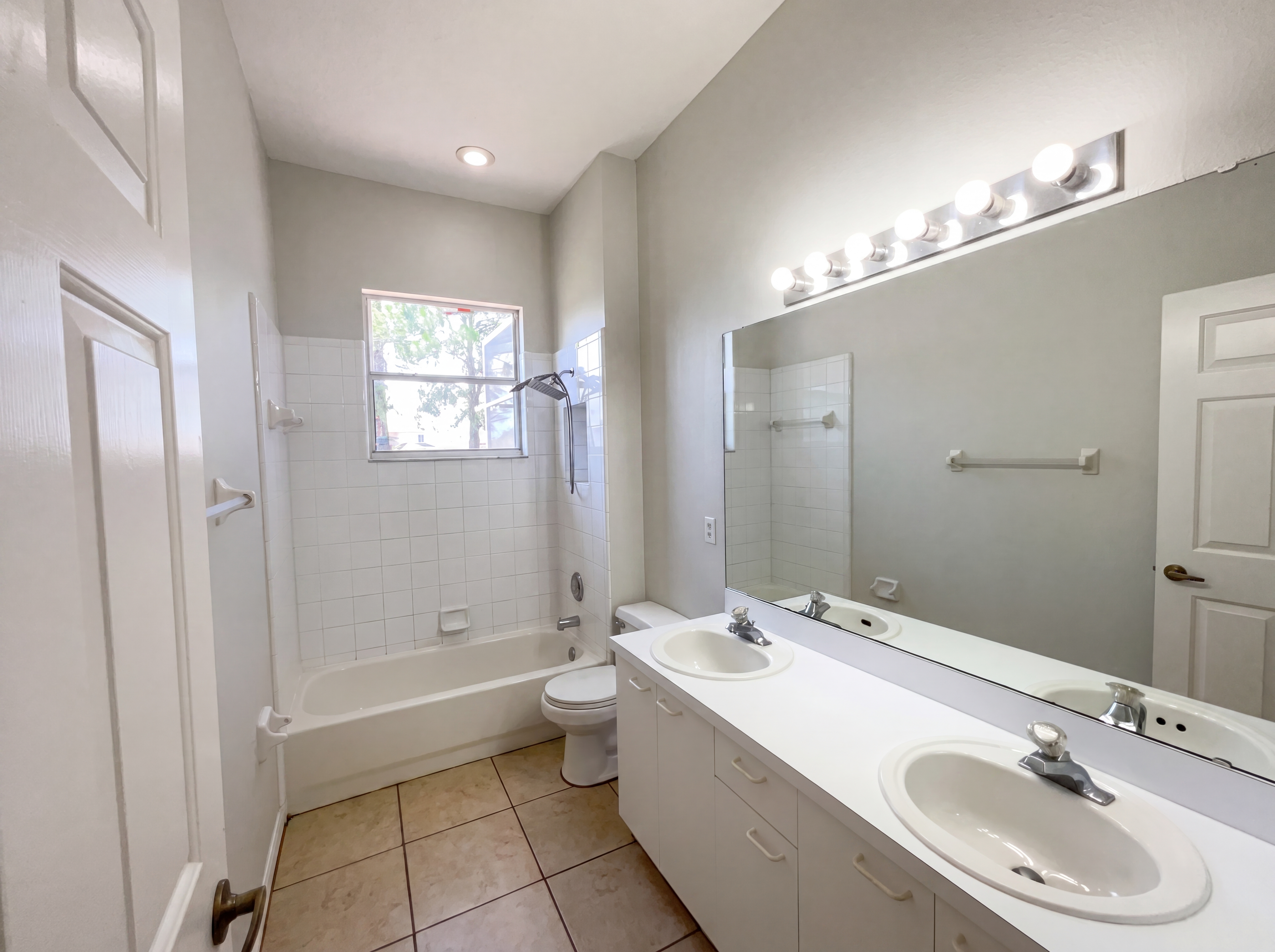 Photo 26 of 35 of 62 Cordona Dr, Kissimmee, FL