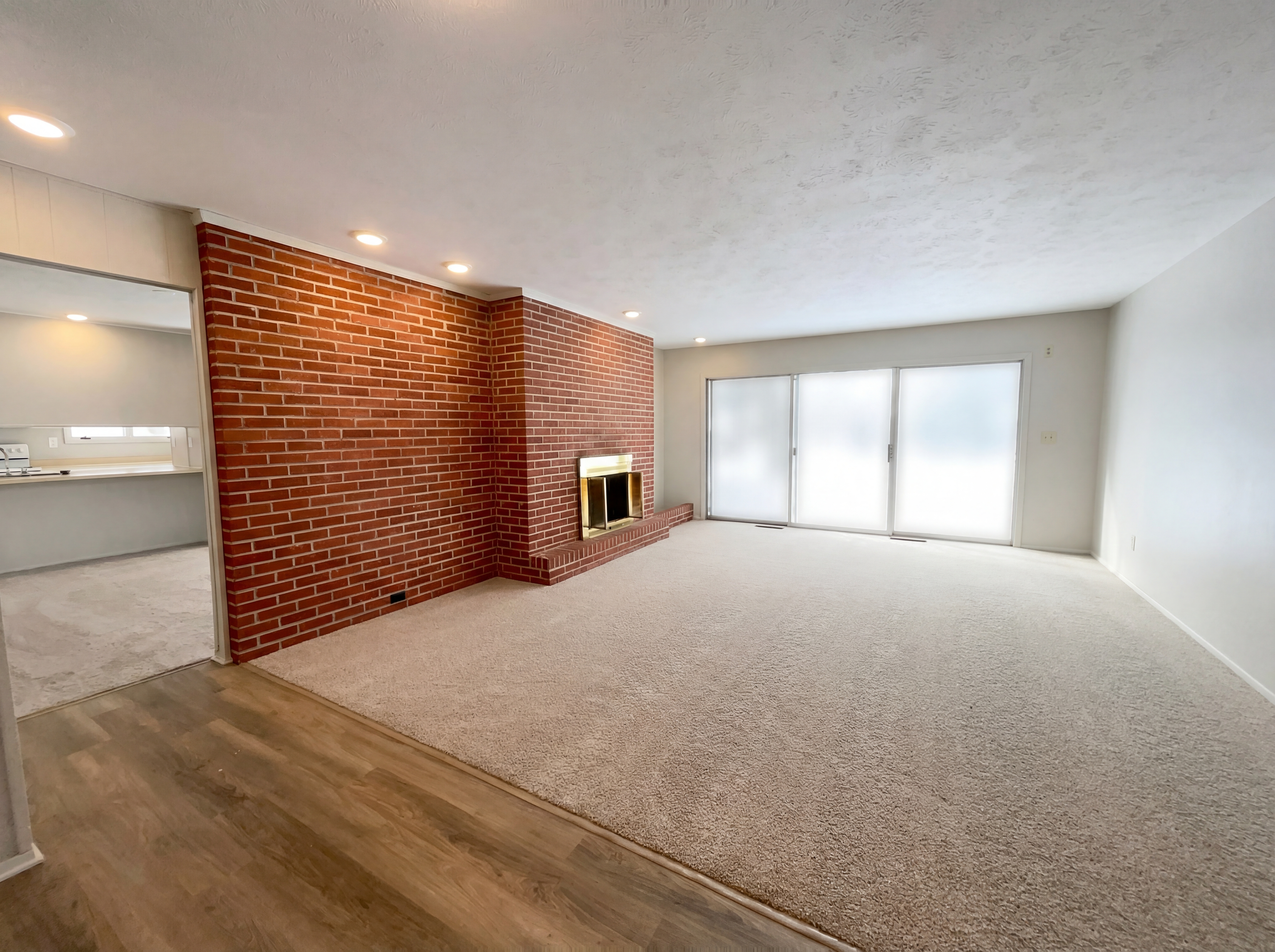 Photo 7 of 21 of 5896 Mills Creek Ln, North Ridgeville, OH