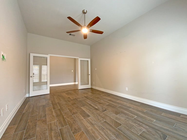 Photo 20 of 31 - 512 Judge Fisk Dr, Leander, TX 78641