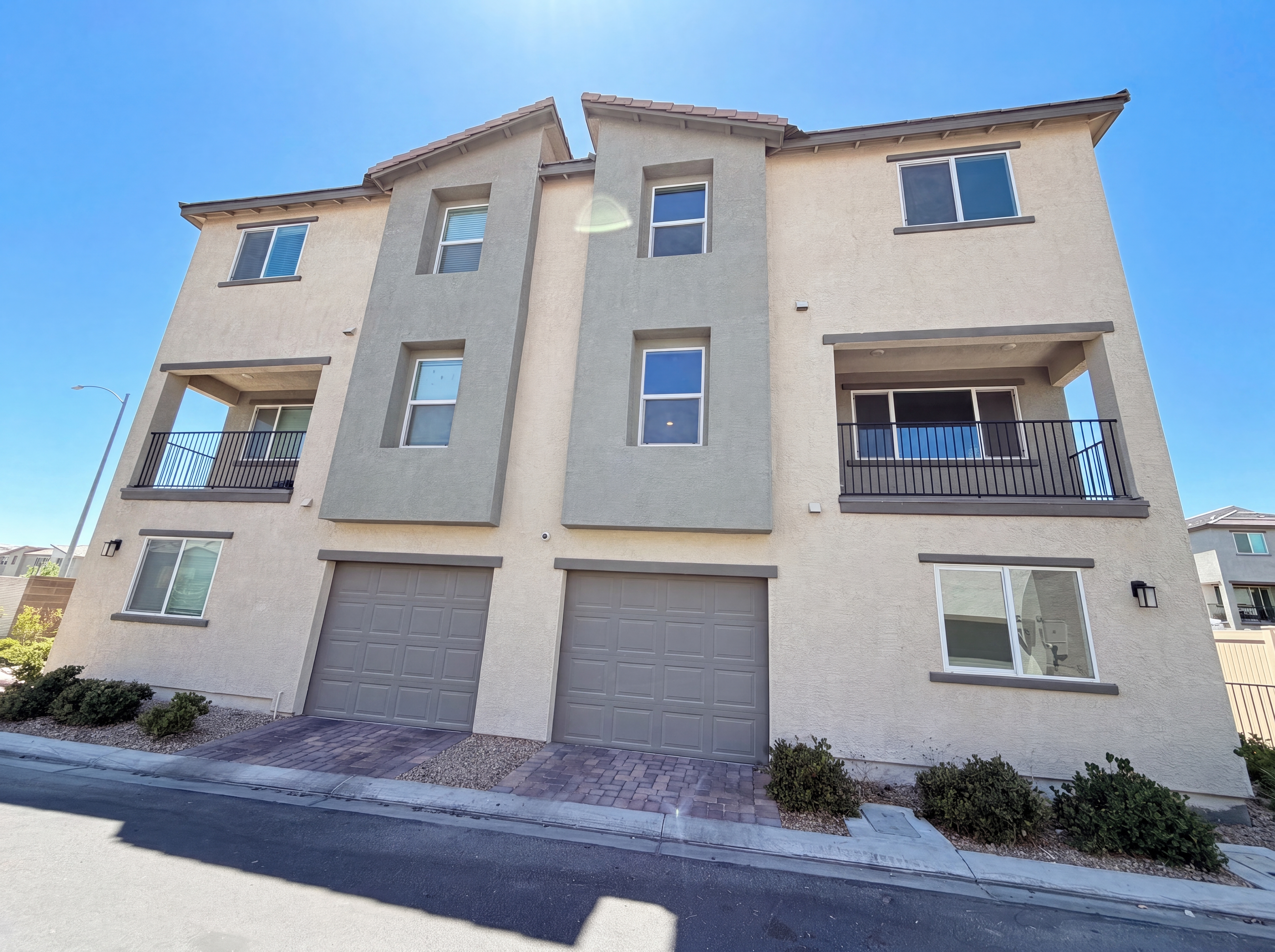 Photo 36 of 39 of 6929 Crimson Shadow St, North Las Vegas, NV