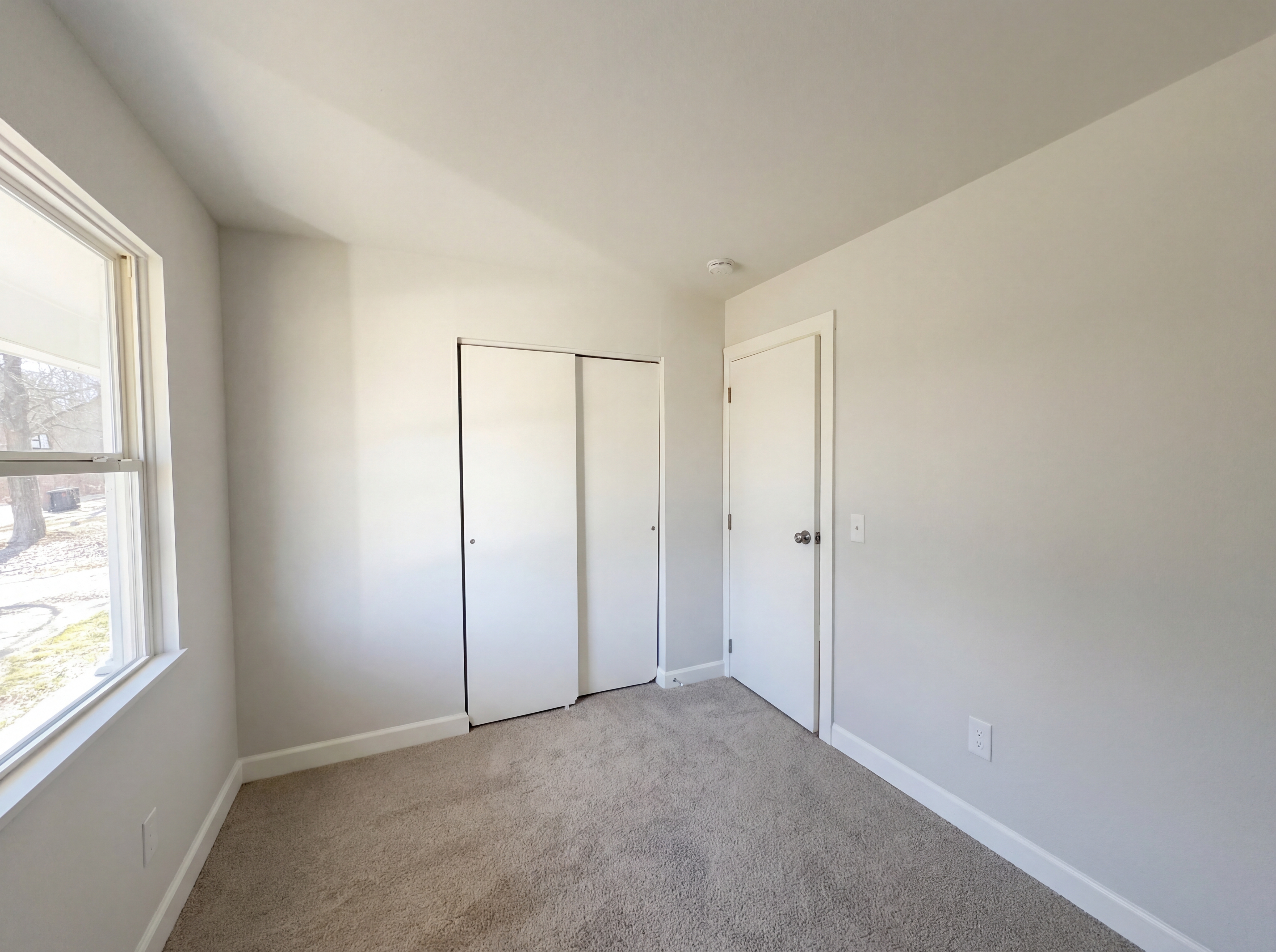 Photo 8 of 20 of 1858 Aspenhill Dr, Cincinnati, OH