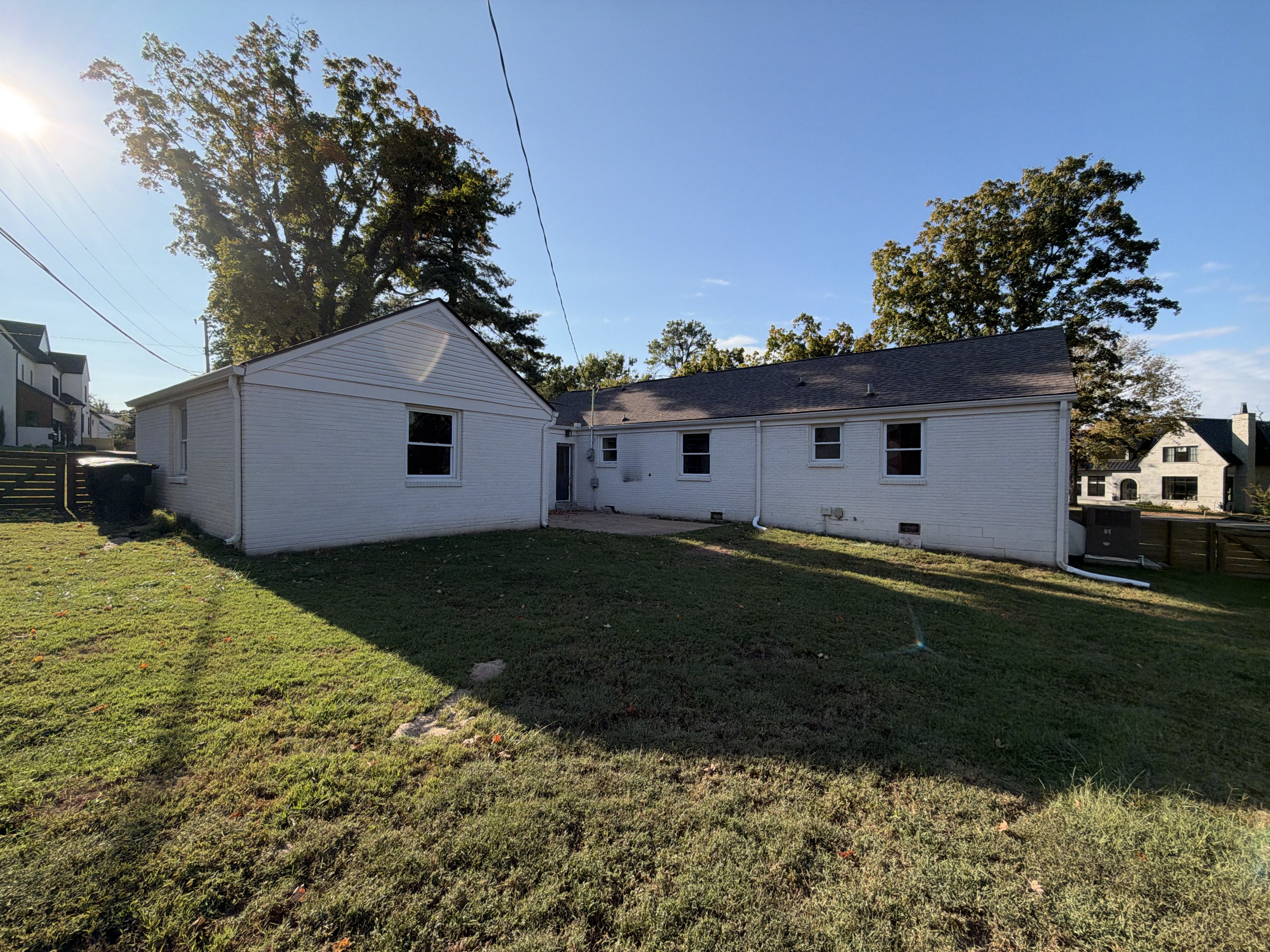 Photo 5 of 27 of 909 Tower Pl, Nashville, TN