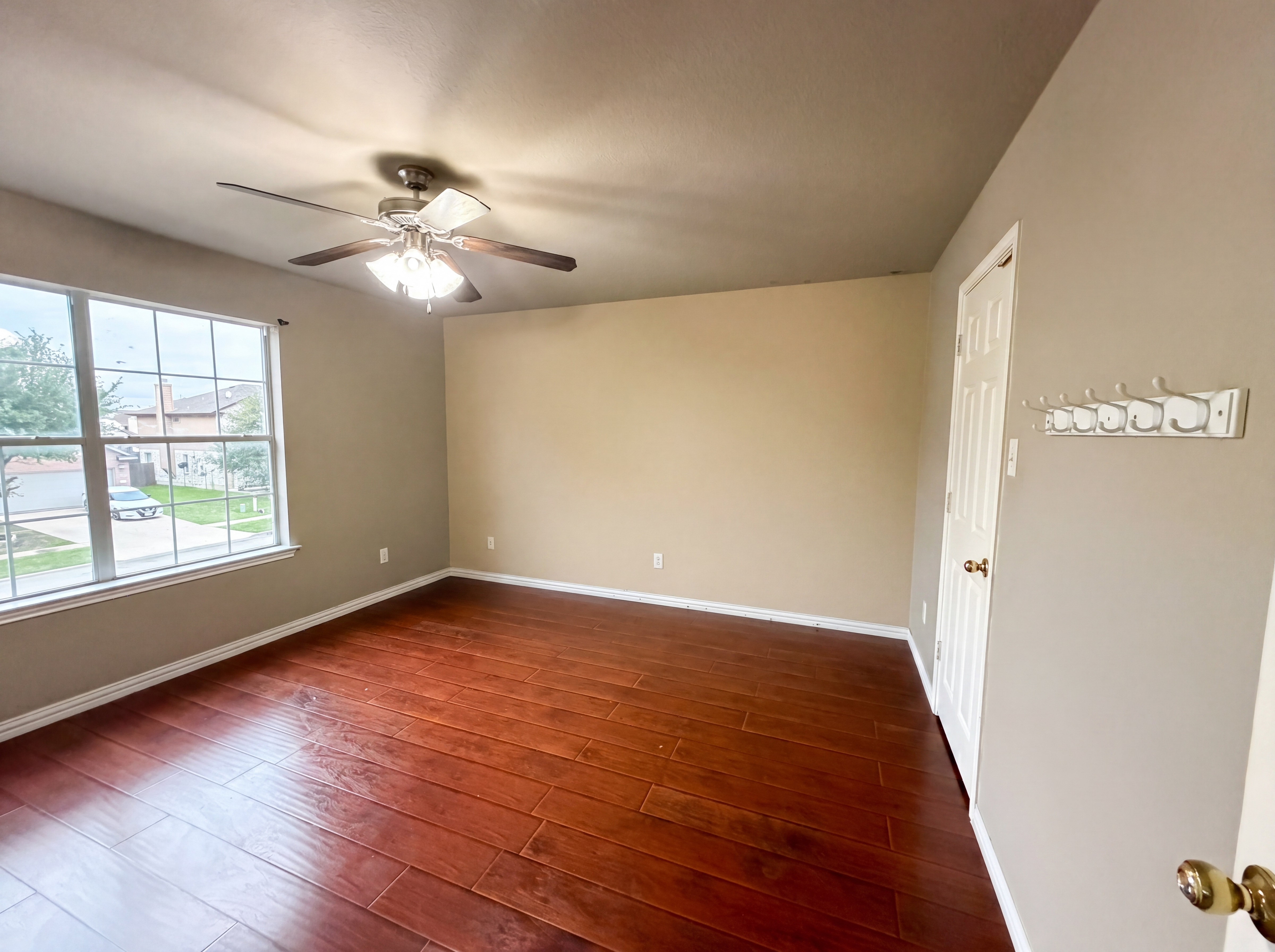 Photo 4 of 21 of 5103 Sydney Harbour Ct, Killeen, TX